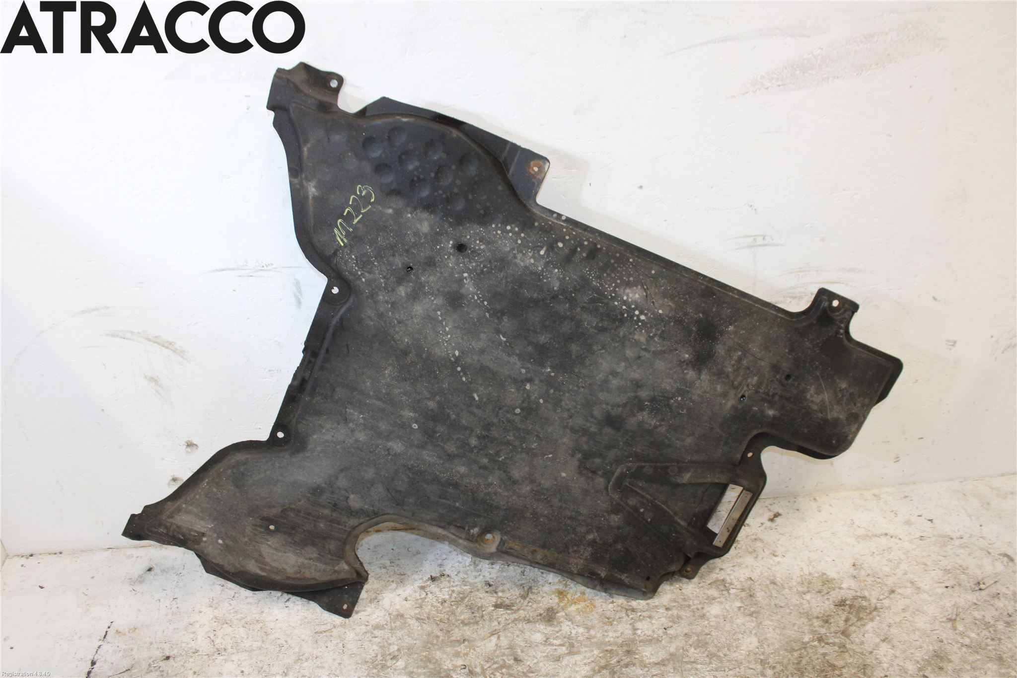 Mercedes-Benz MB E-KLASS (W212) 09-16 Bunnplate U Motor-Gear-Dørk