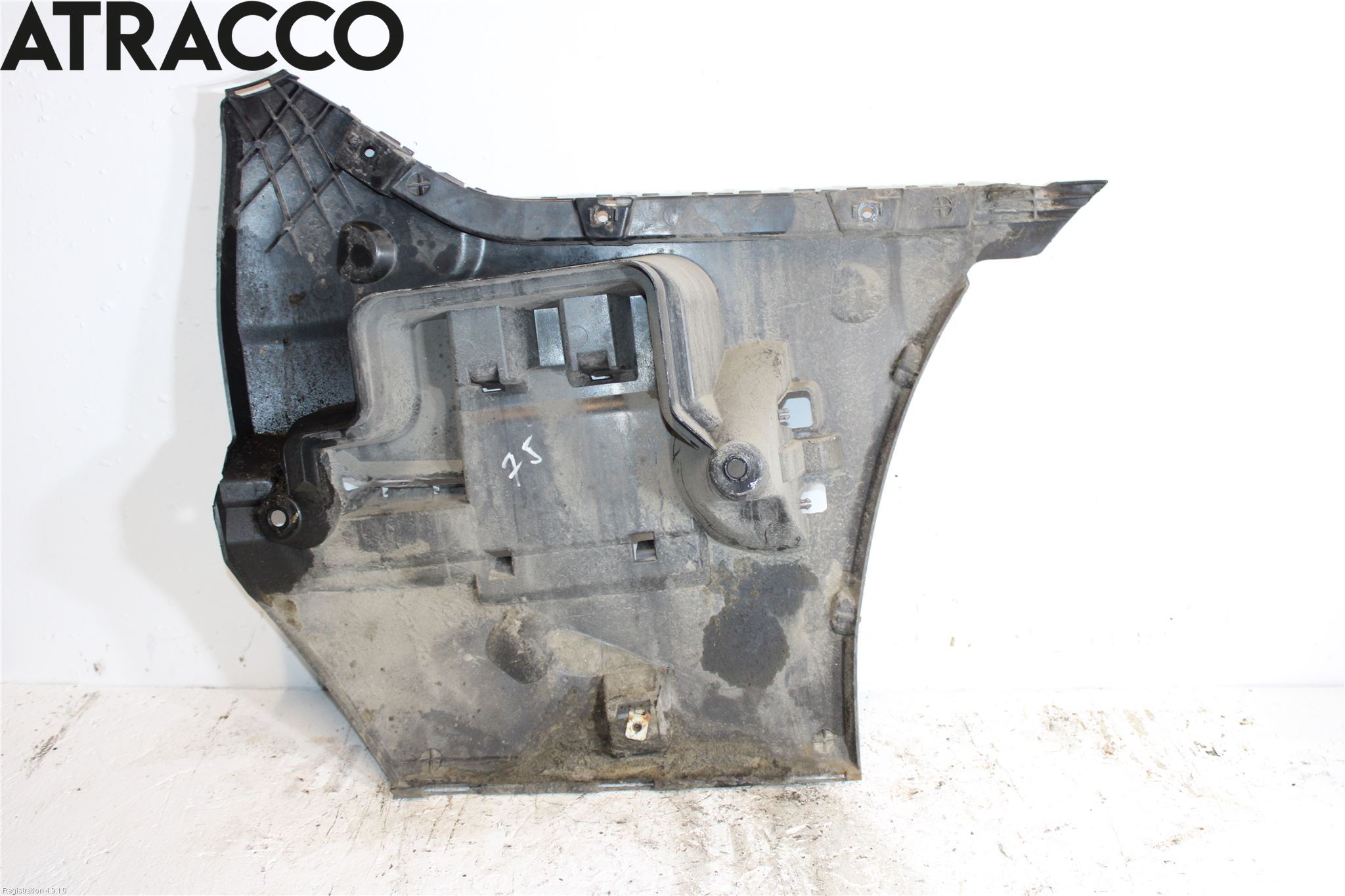 BMW 5 F10/F11/F18 09-17 Støtfangerfeste Bak Venstre