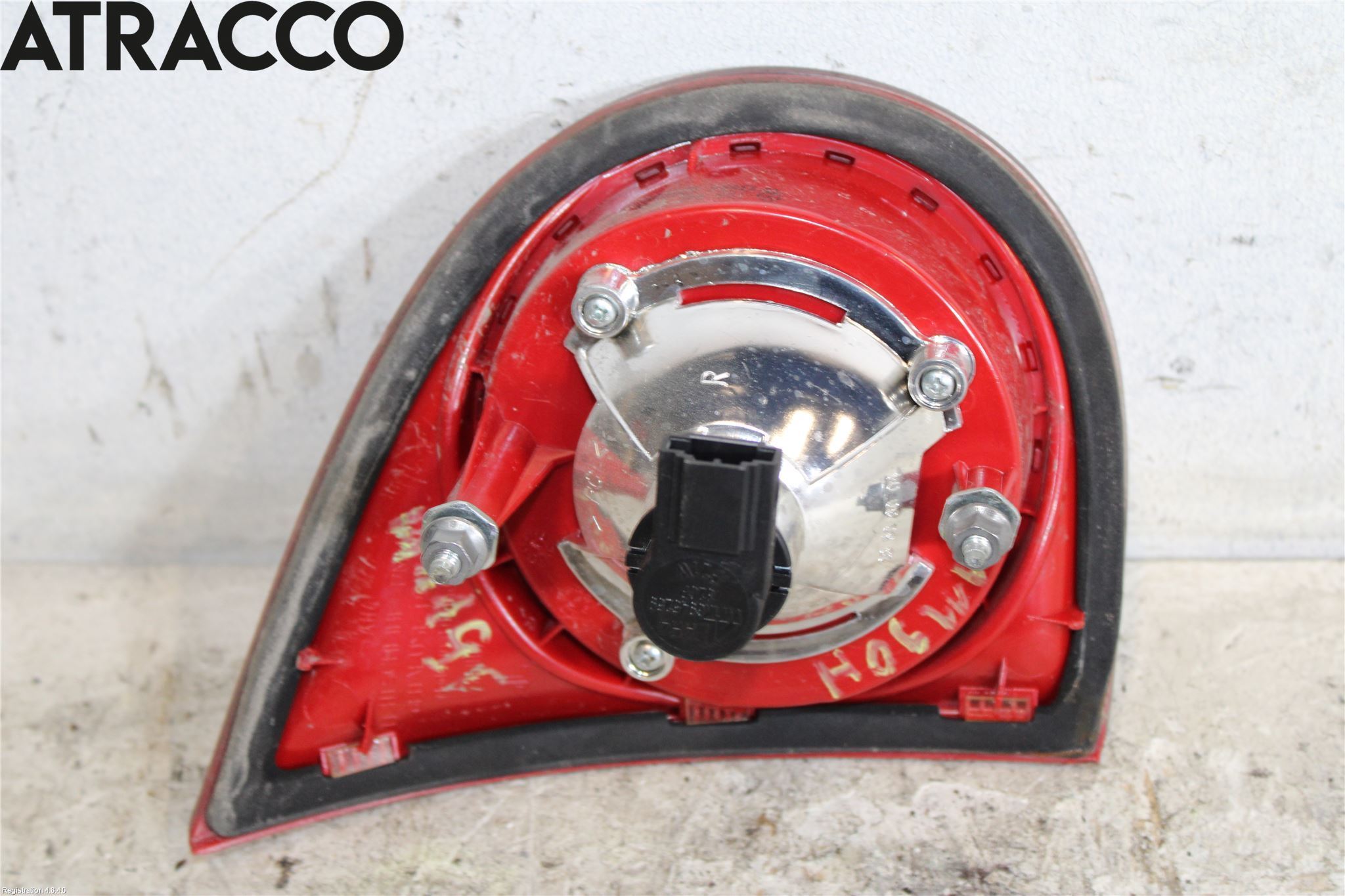 Volkswagen VW GOLF V 04-09 Baklykt Høyre  På Luke(Indre)