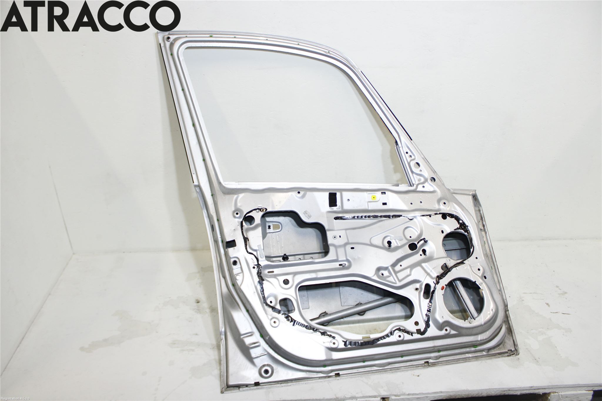 Suzuki SX4 06-09 Dør 4D Foran Venstre