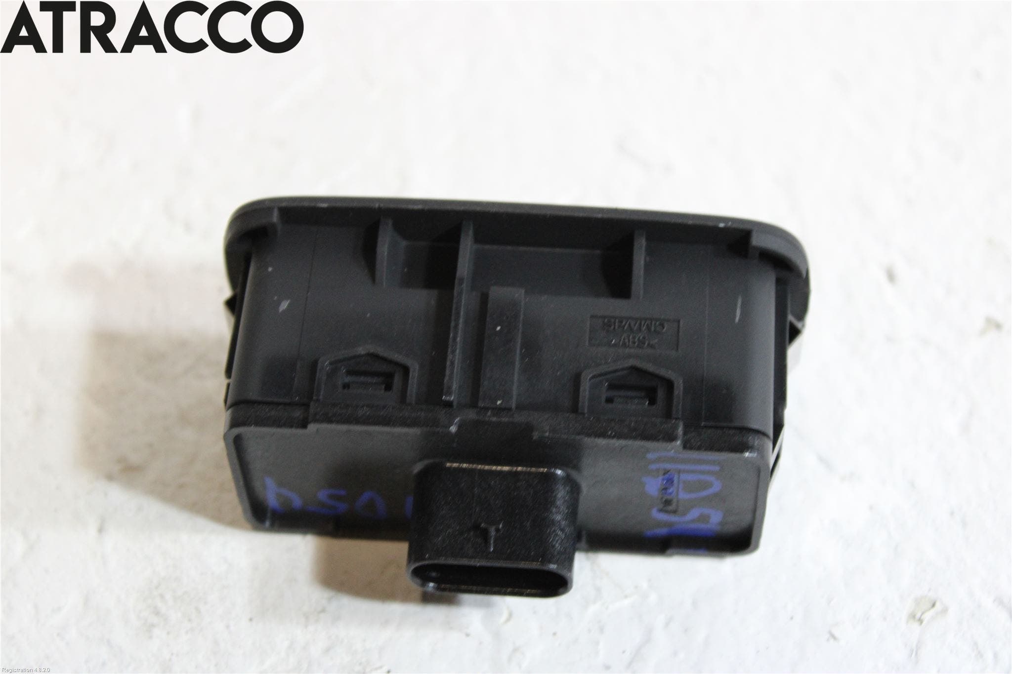 Volvo XC40/RECHARGE 18- Bryter Bakluke