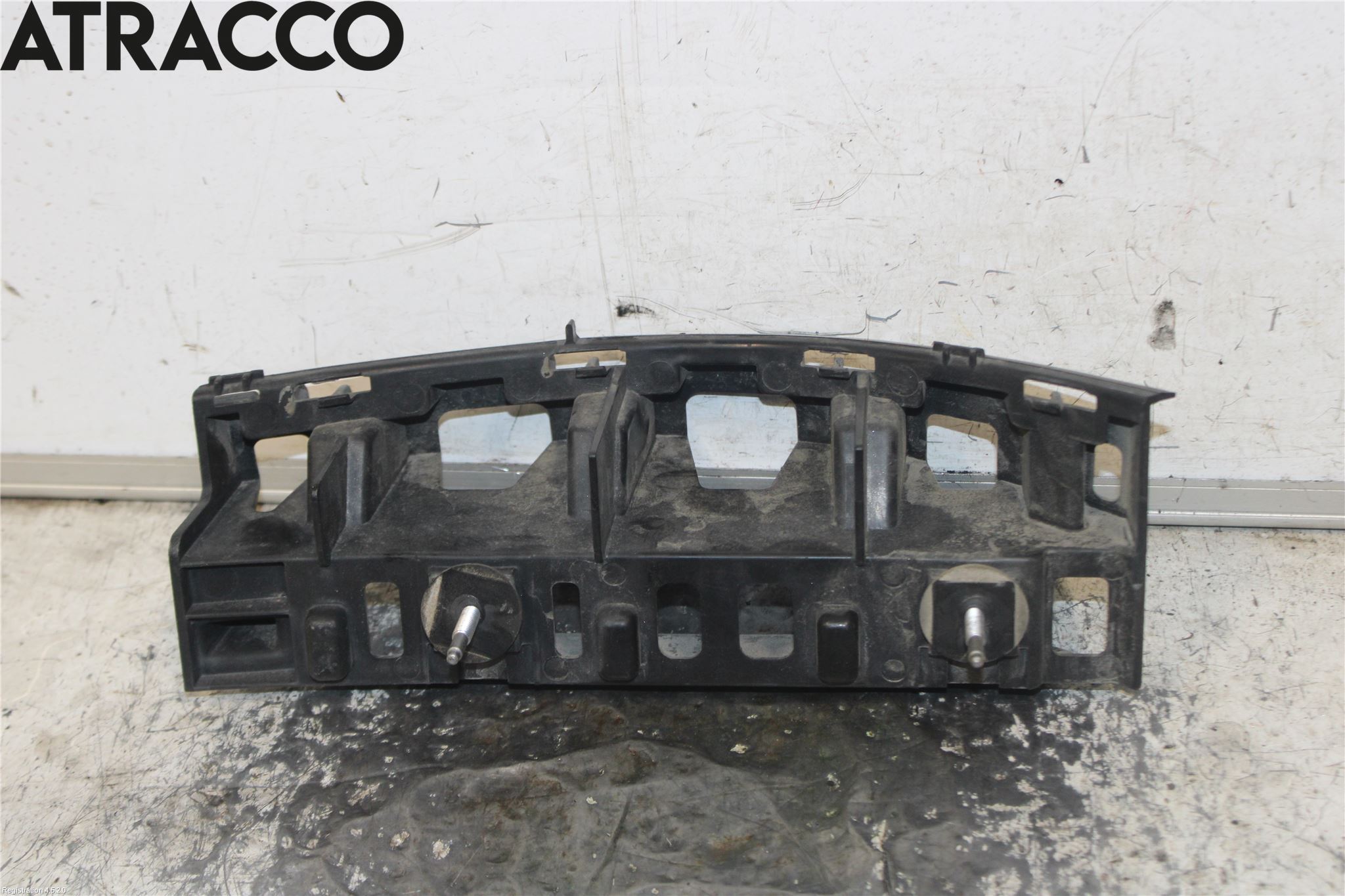 Mercedes-Benz MB E-KLASS (W212) 09-16 Støtfangerfeste Bak Venstre