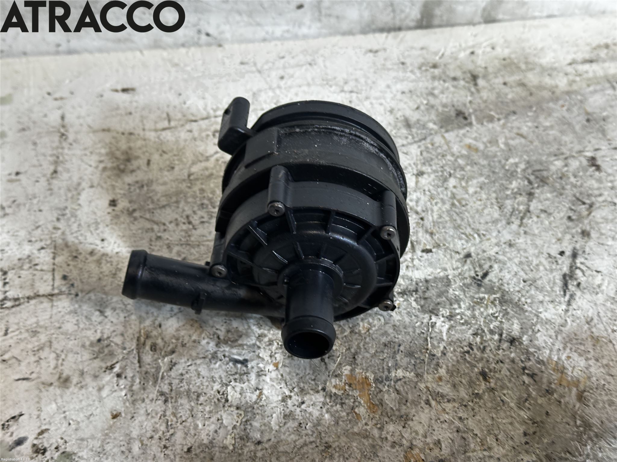 Volvo XC40/RECHARGE 18- Vannpumpe