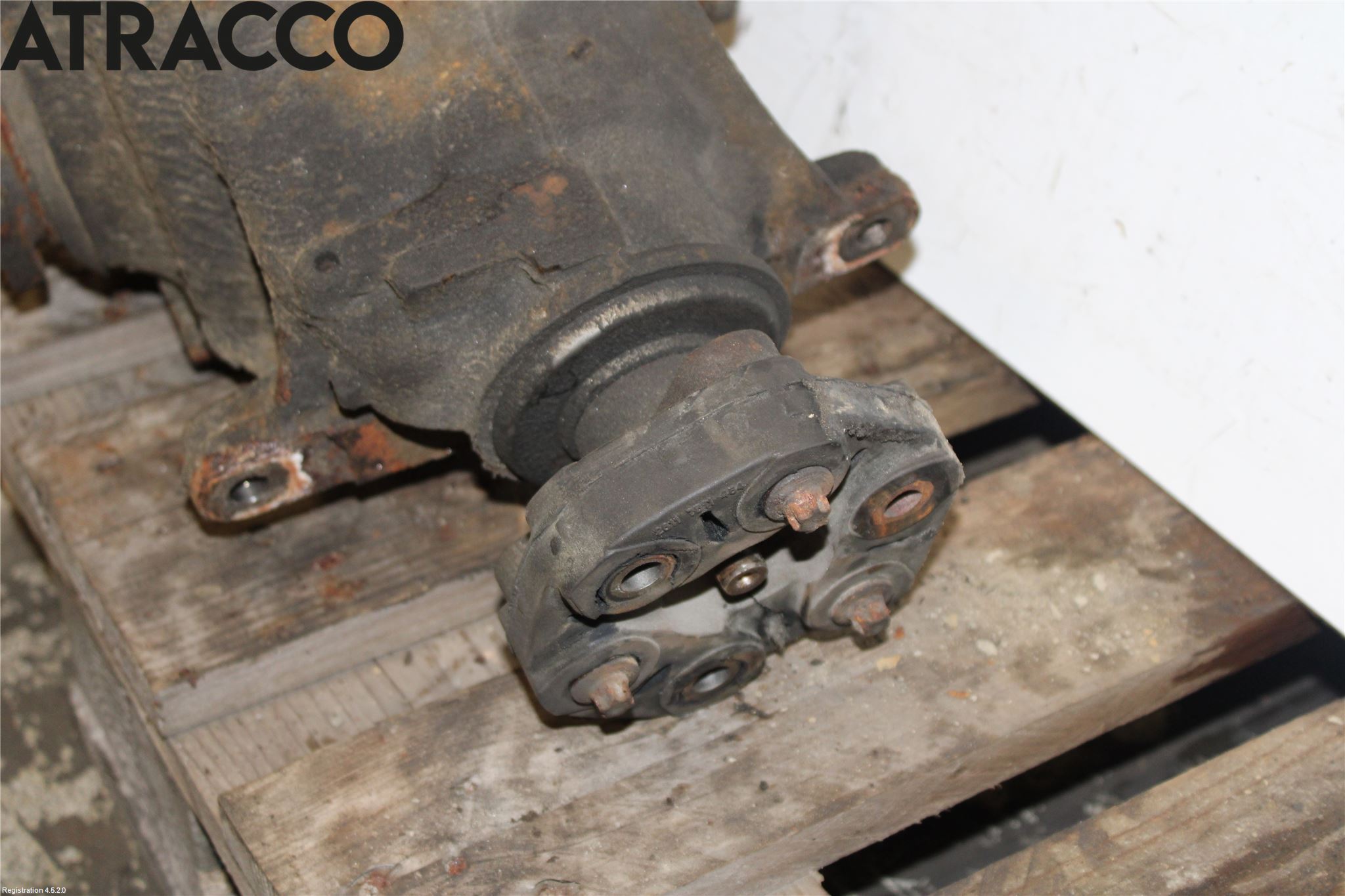 BMW 1 E87/81 5D/3D 03-11 Bakaksel Kardang Bak -Diff