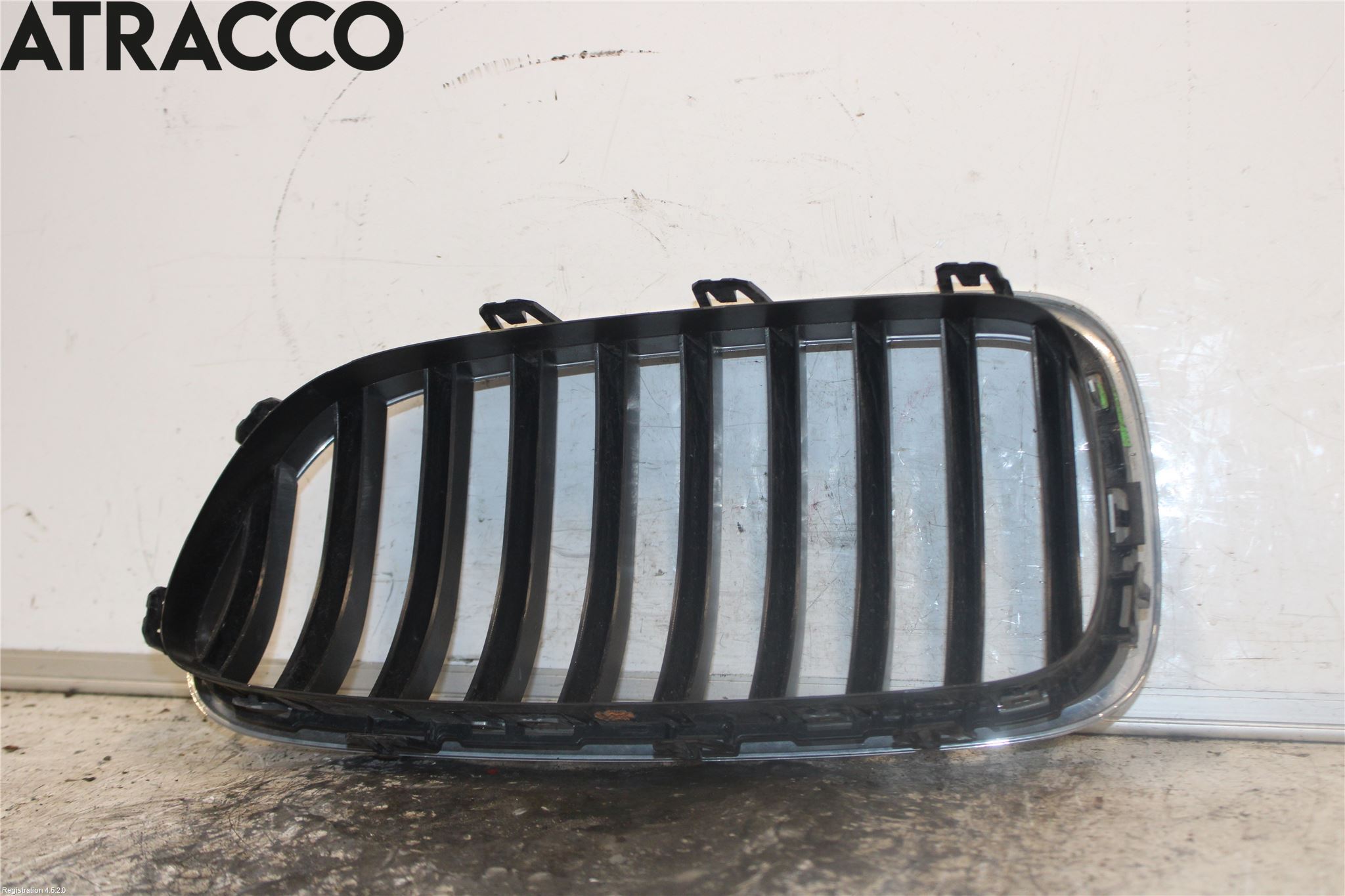 BMW 5 F10/F11/F18 09-17 Grilldel Høyre