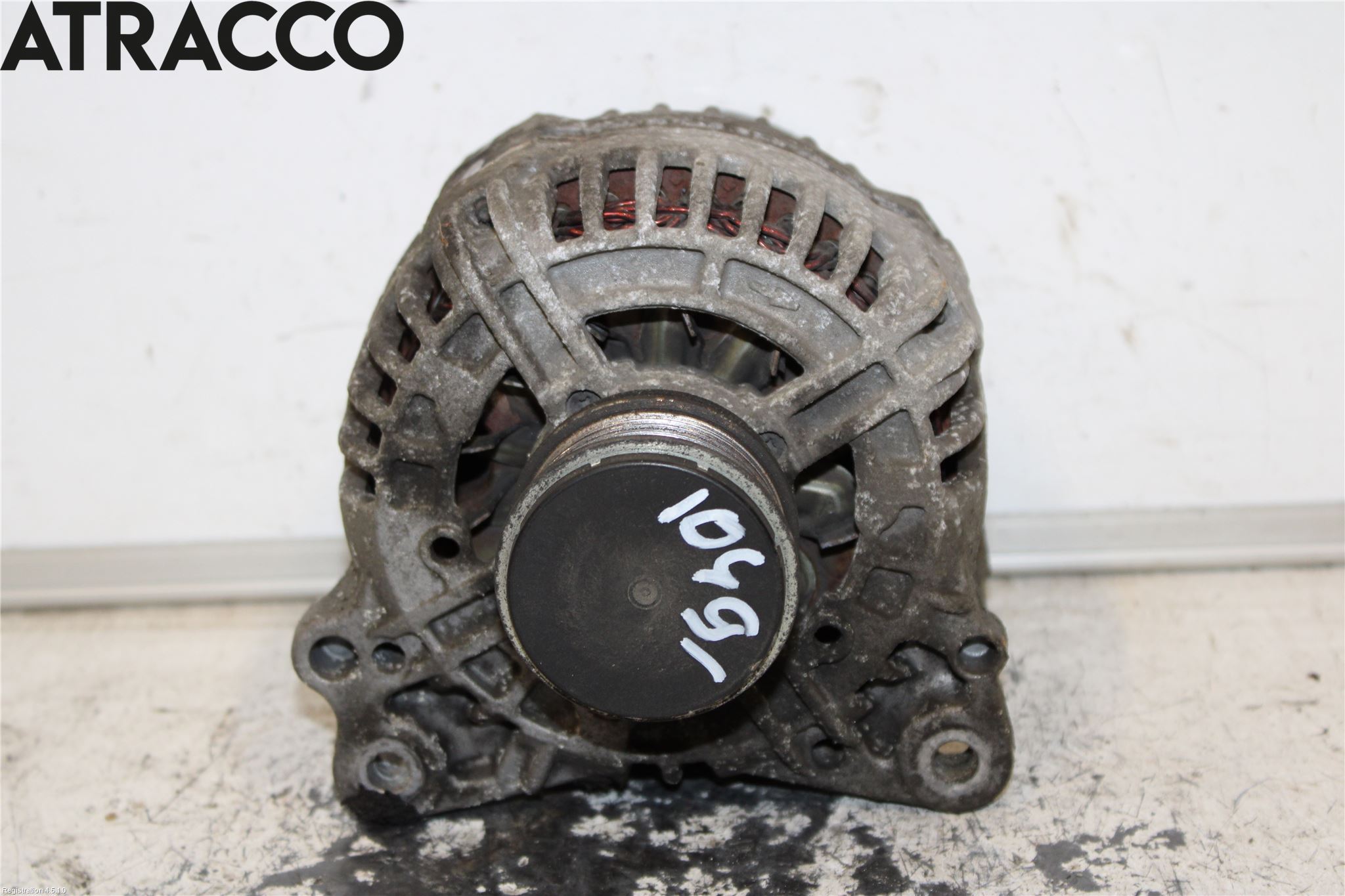 Volkswagen VW CADDY 11-15 Dynamo