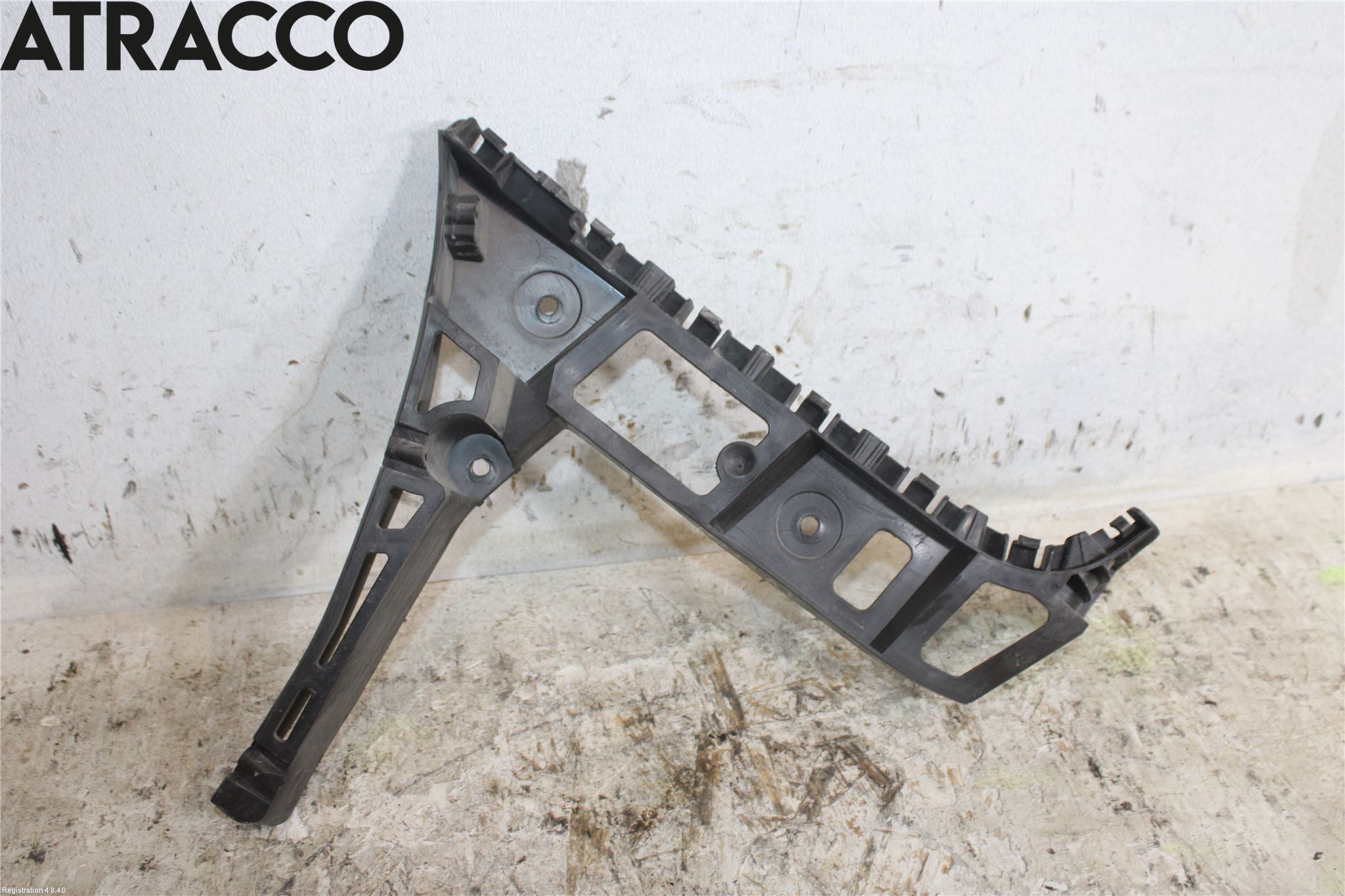 Volkswagen VW TOURAN 10-15 Støtfangerfeste Bak Venstre