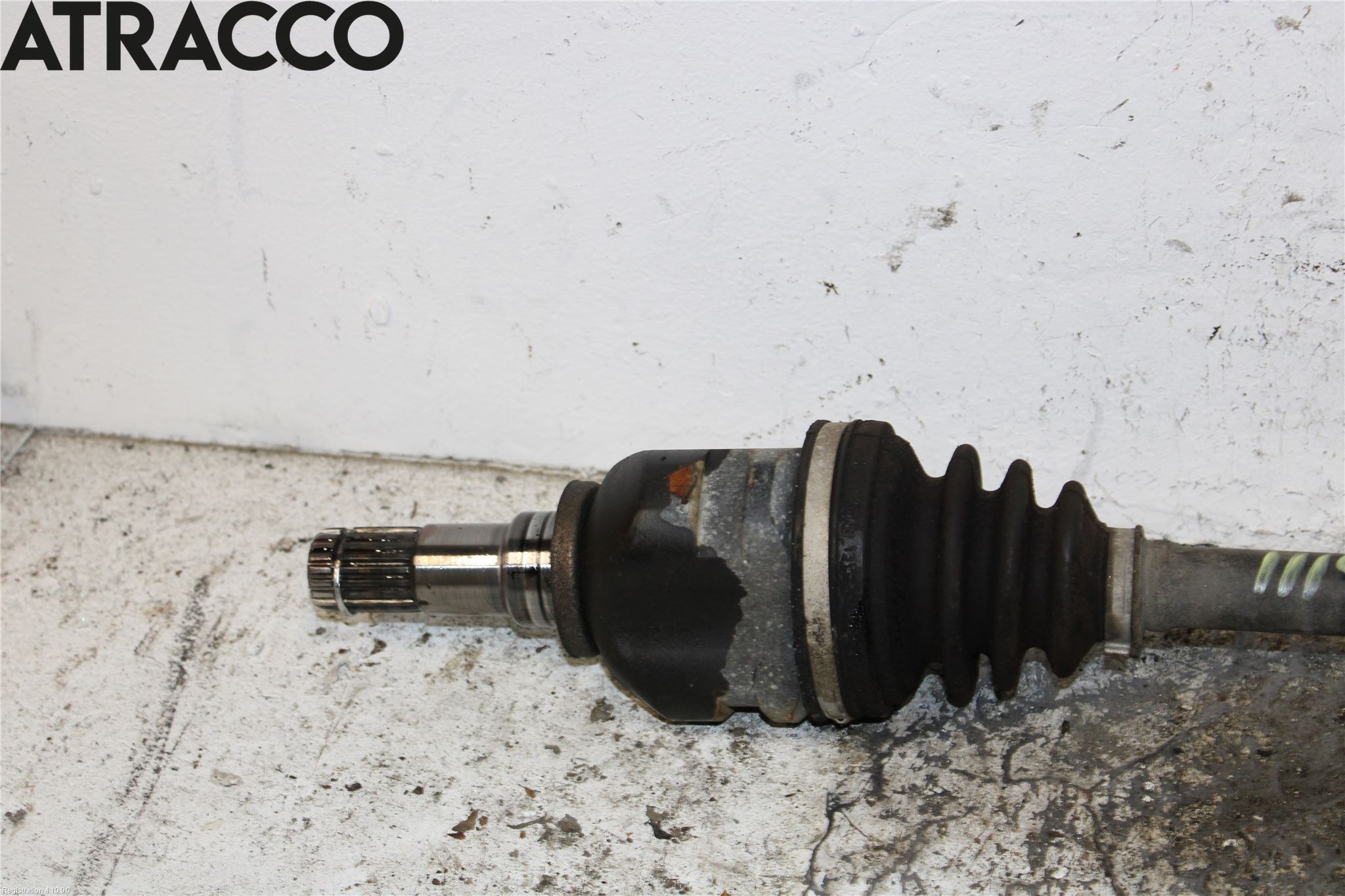 Toyota YARIS XP130 15-20 Drivaksel Foran Kompl Venstre