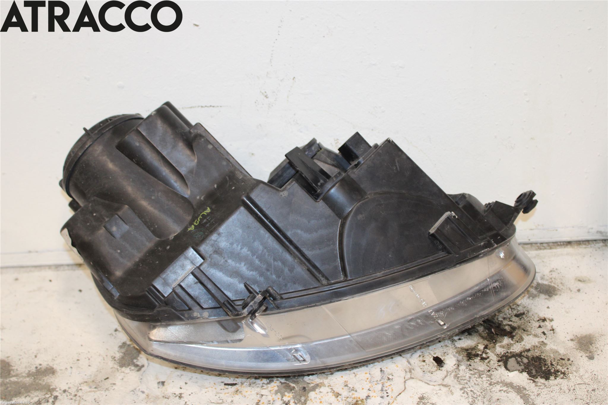 Volkswagen VW GOLF V 04-09 Frontlykt Venstre