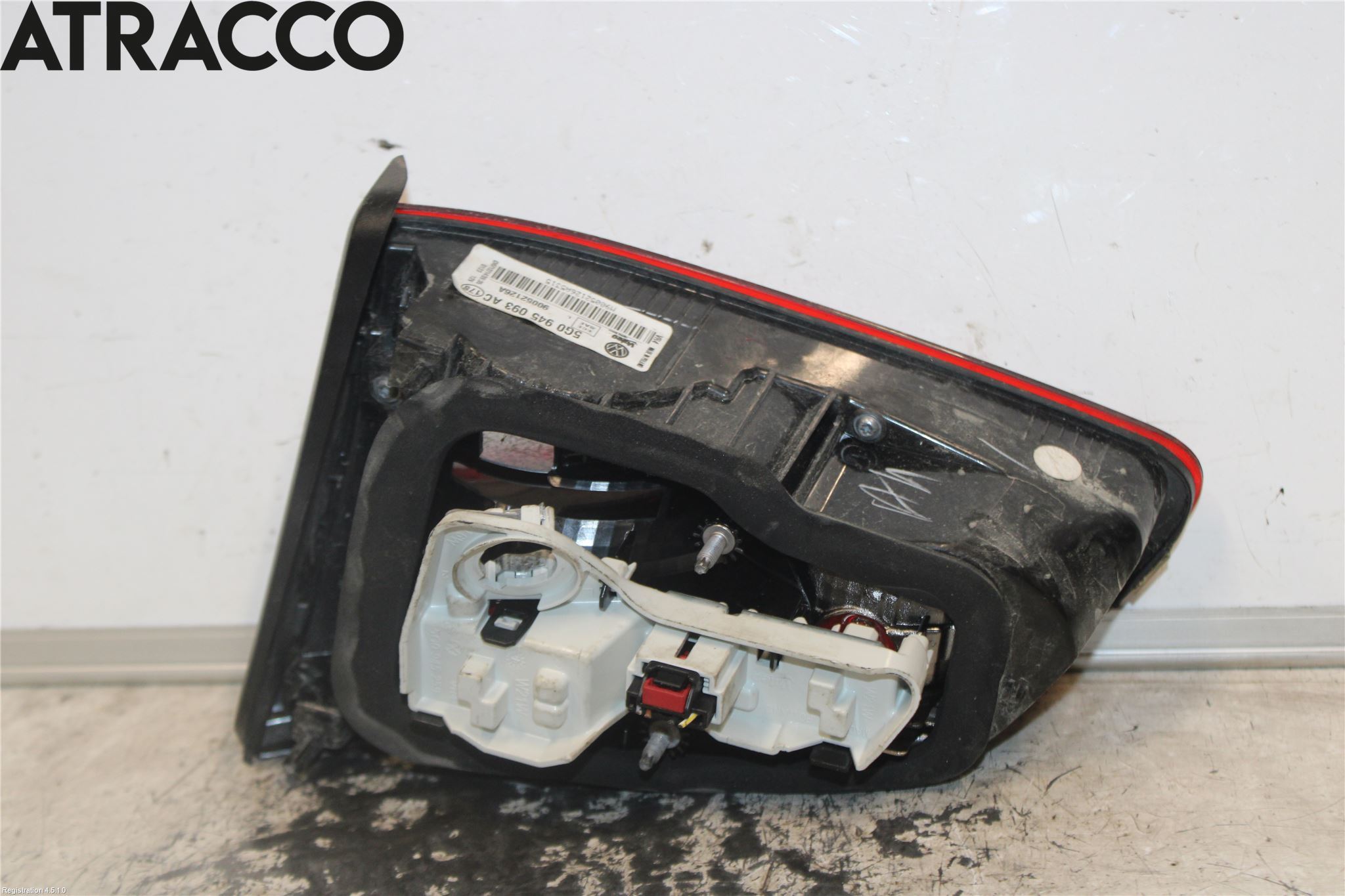 Volkswagen VW GOLF PLUS/CROSS GOLF 04-14 Baklykt Venstre  På Luke(Indre