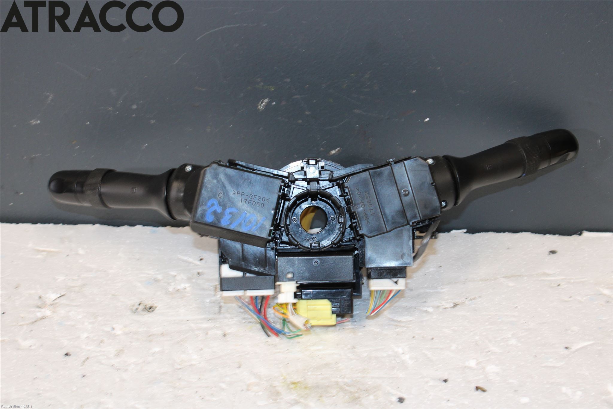 Toyota RAV 4 06-12 Bryter Ratt Kombi H Og V