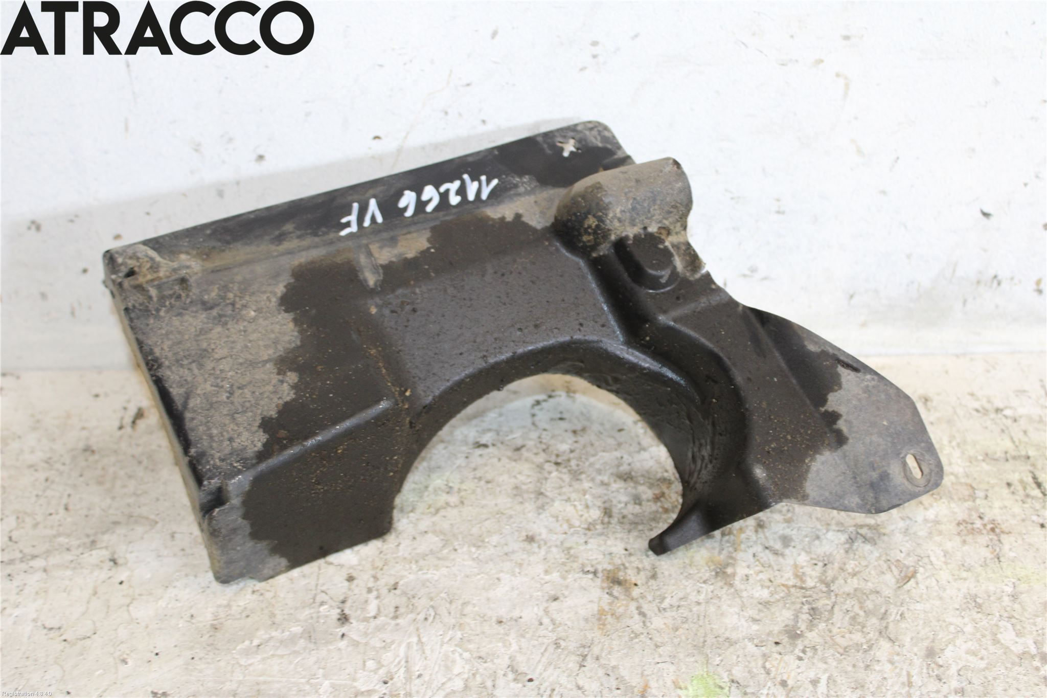 Volvo XC40/RECHARGE 18- Skjerm Indre