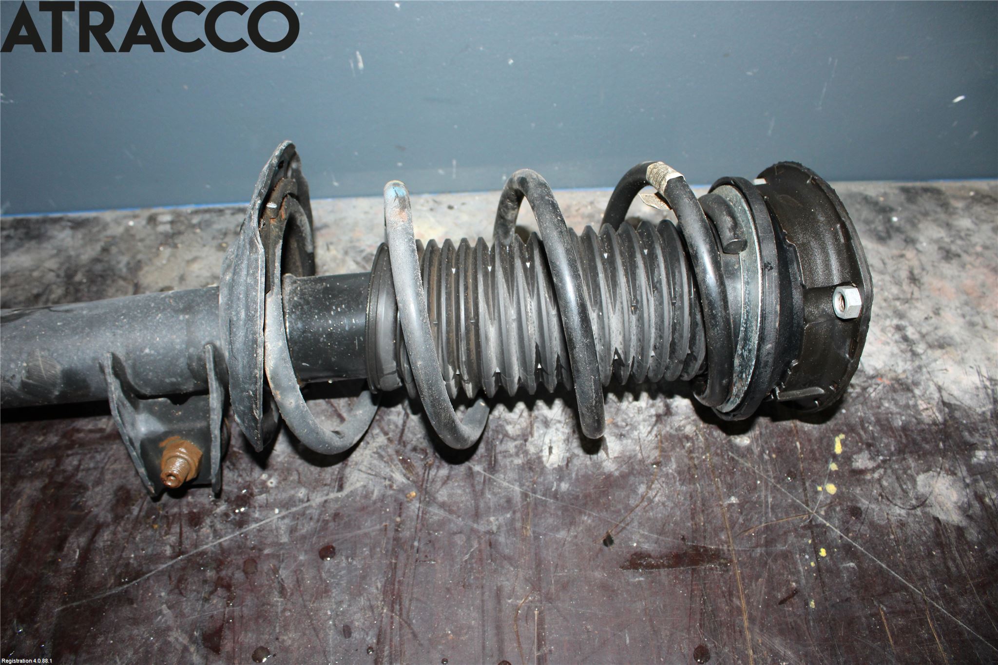 Volkswagen VW PASSAT 15-19 Fjærbein Foran Høyre