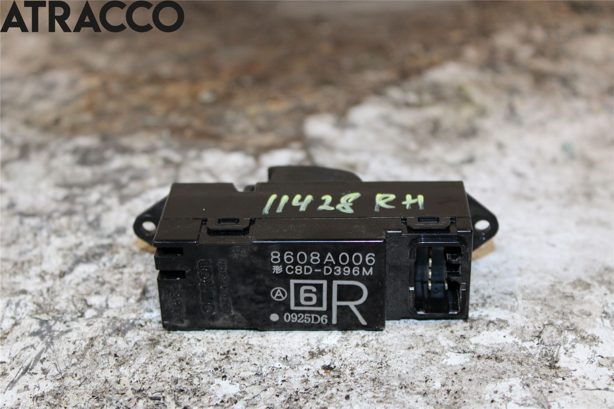 Mitsubishi PAJERO  99-06 Bryter Vindusheis