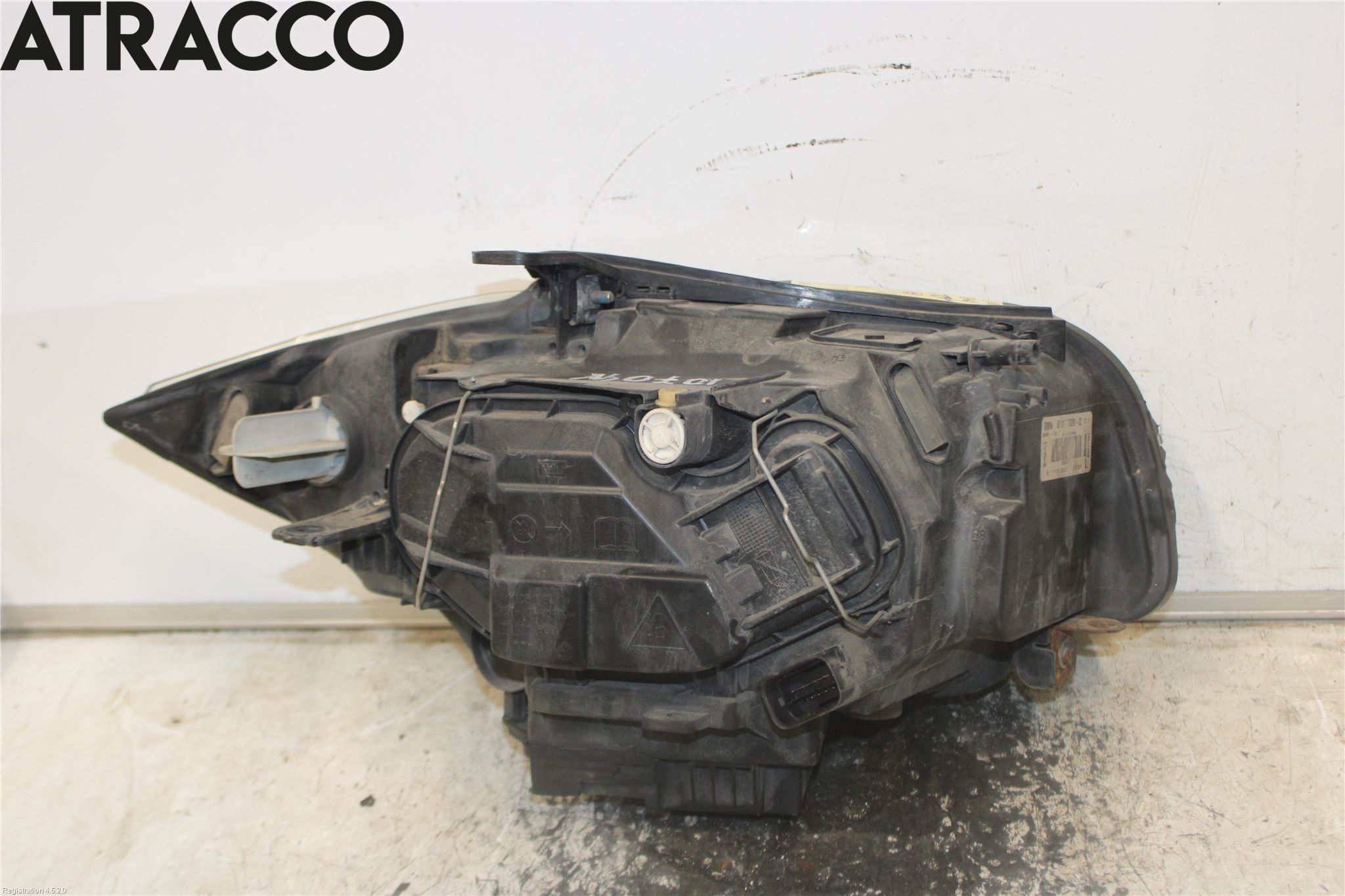 BMW 1 E87/81 5D/3D 03-11 Frontlykt Venstre