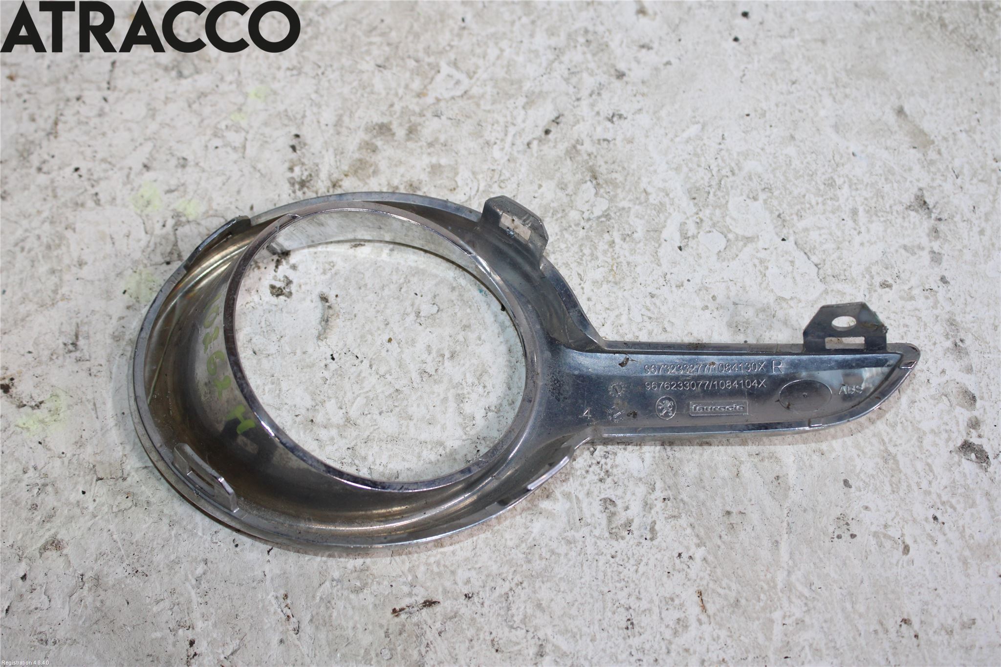 Peugeot 208 12-15 Frontlykt Kurve-Tåkelys Ramme