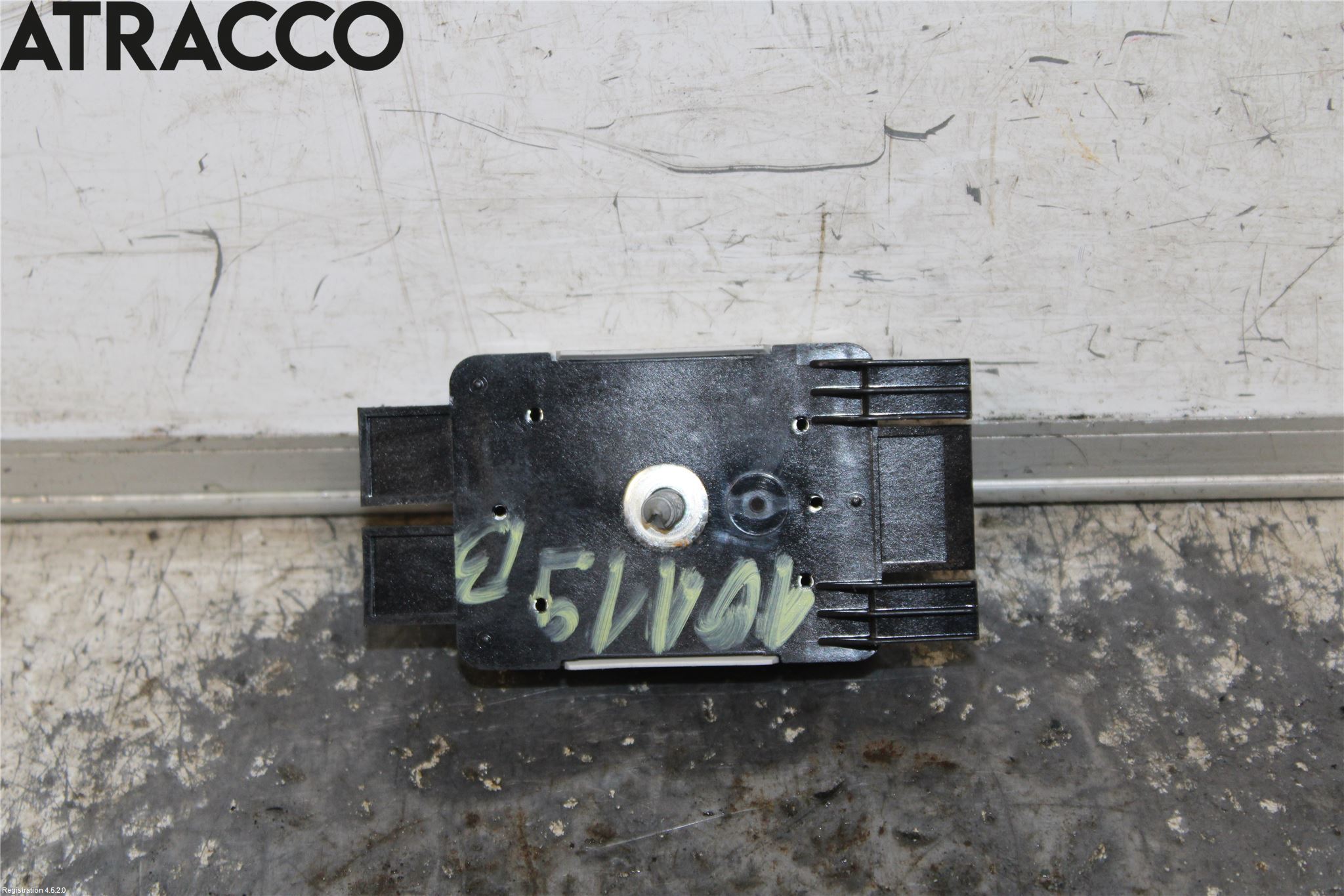 Volkswagen VW GOLF / E-GOLF VII 13-20 Stereo Antenneforsterker