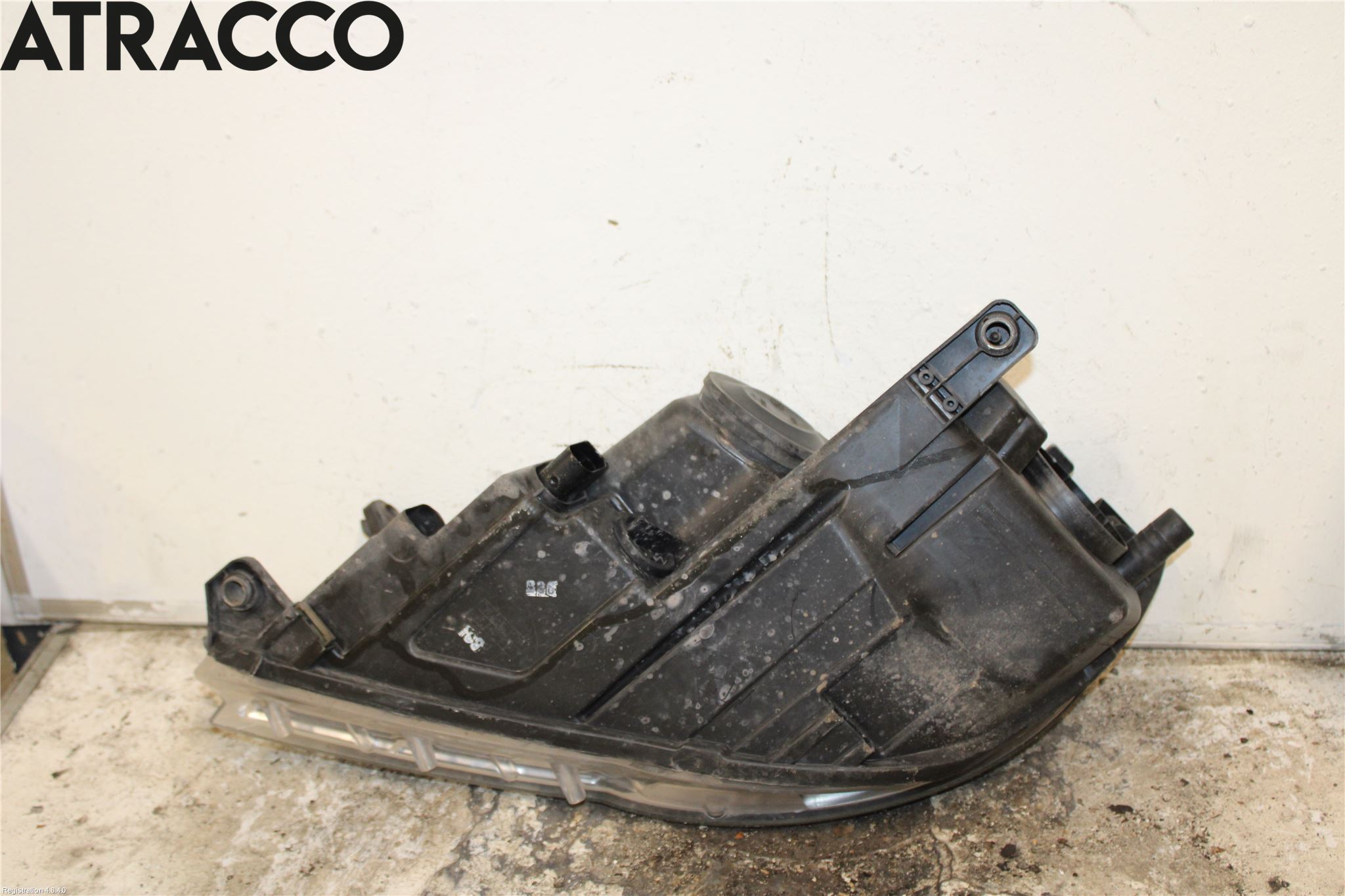 Volkswagen VW TIGUAN 07-16 Frontlykt Høyre