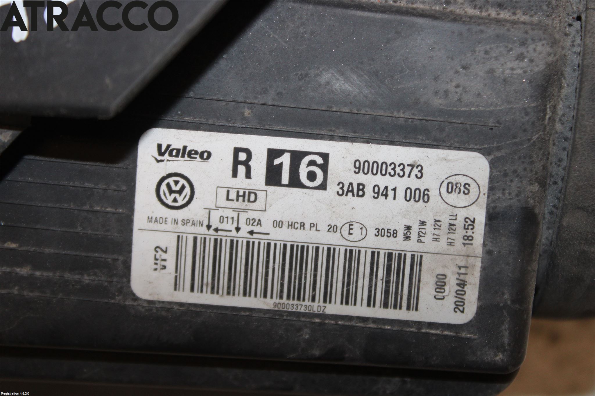 Volkswagen VW PASSAT 11-14 Frontlykt Høyre