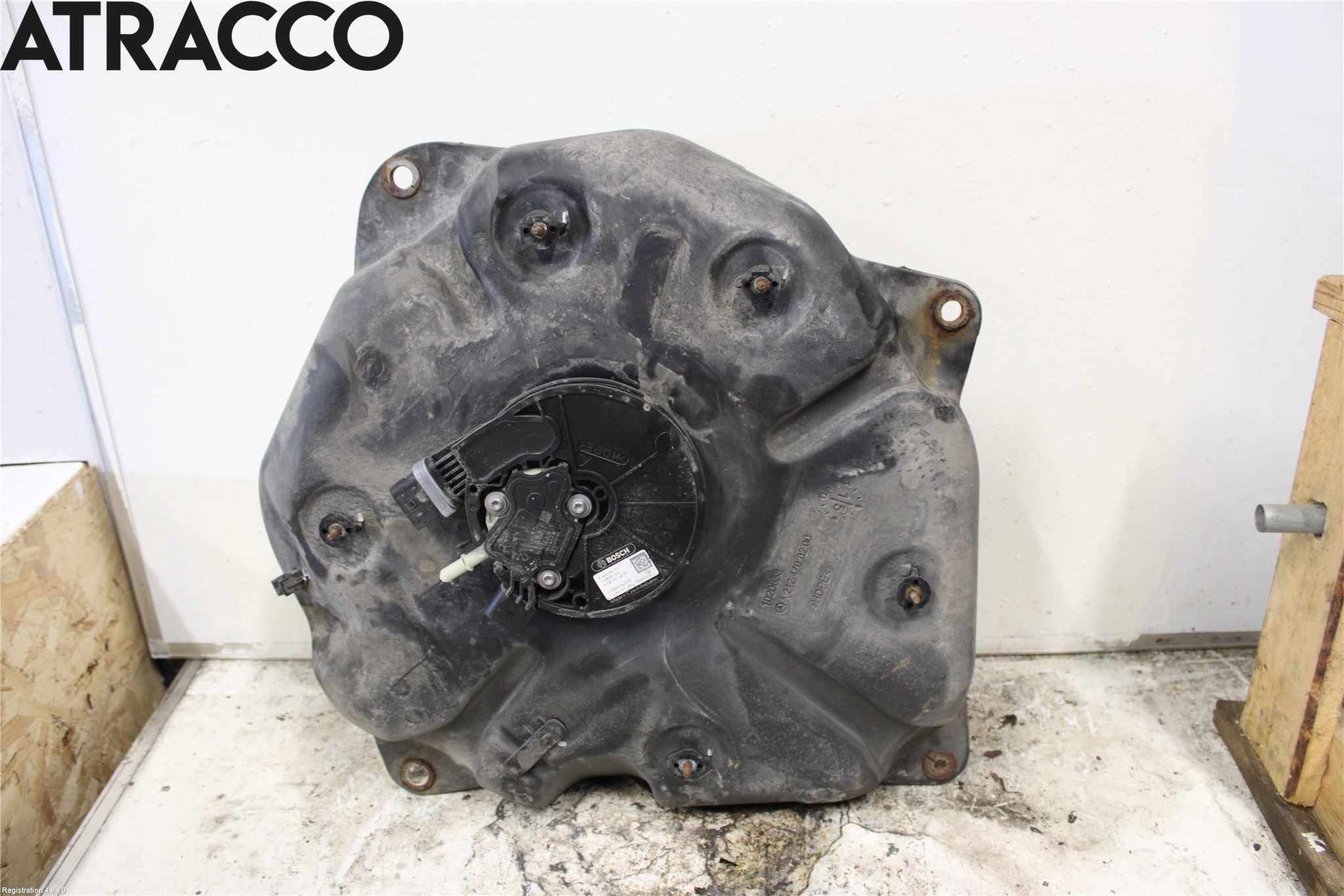 Mercedes-Benz MB E-KLASS (W212) 09-16 Adblue Tank