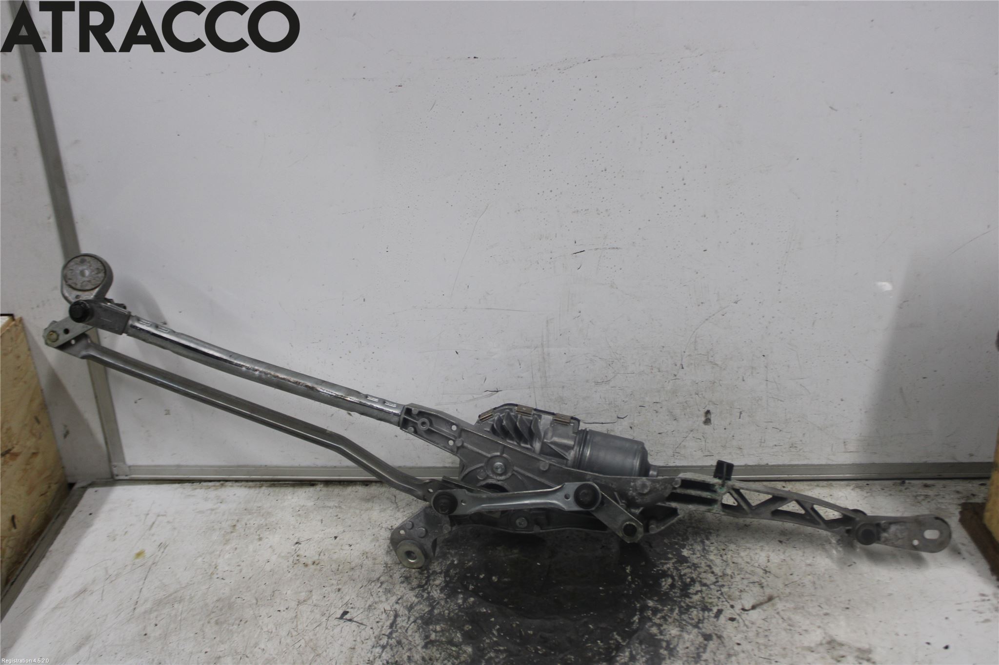 Mercedes-Benz MB E-KLASS (W212) 09-16 Viskermotor Frontrute