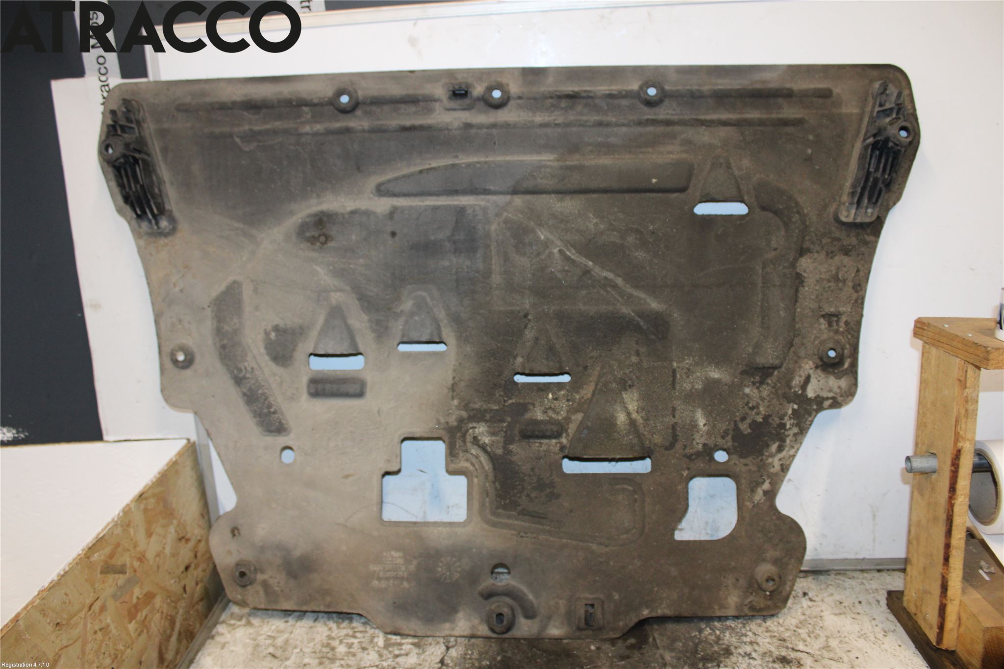 Volvo XC90/RECHARGE 16- Bunnplate U Motor-Gear-Dørk