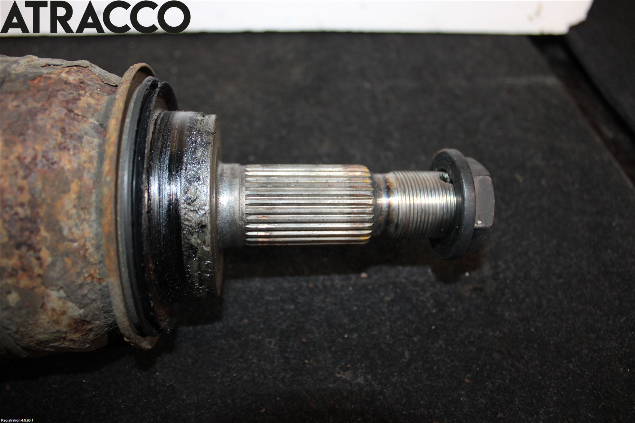 Toyota LANDCRUISER Drivaksel Foran Kompl Venstre