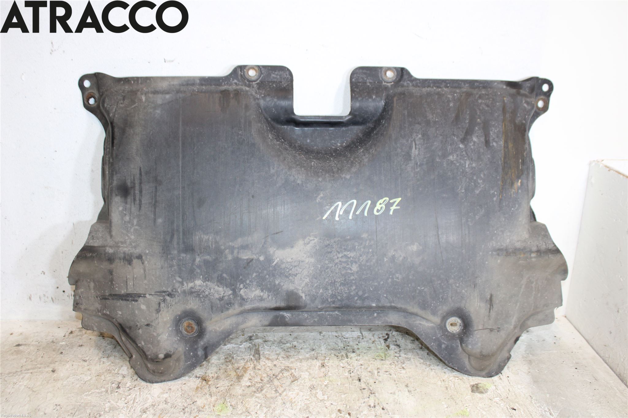 Mercedes-Benz MB C-KLASS (W204) 07-15 Bunnplate U Motor-Gear-Dørk
