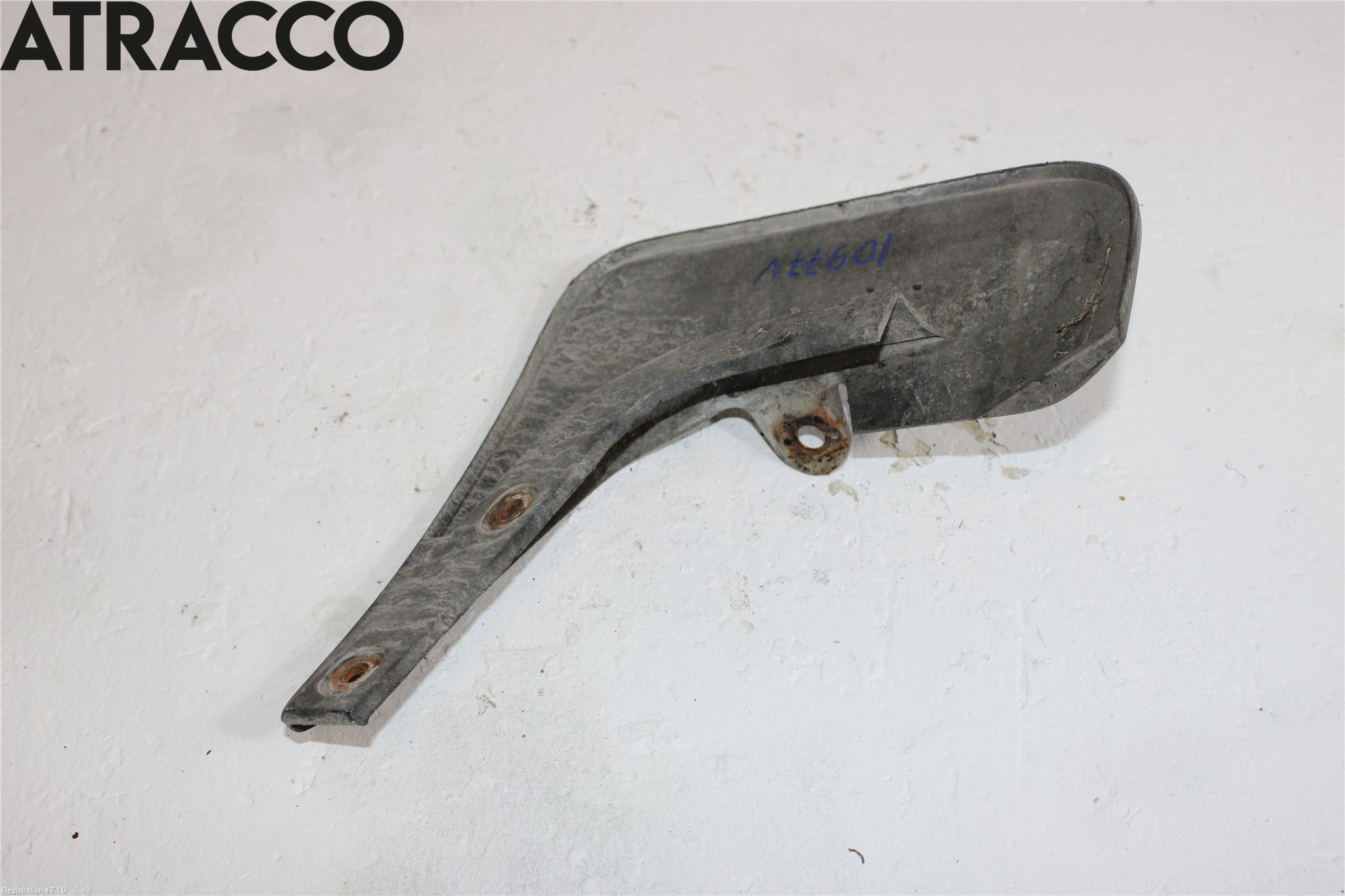 Toyota AURIS 13-19 Stänkskydd