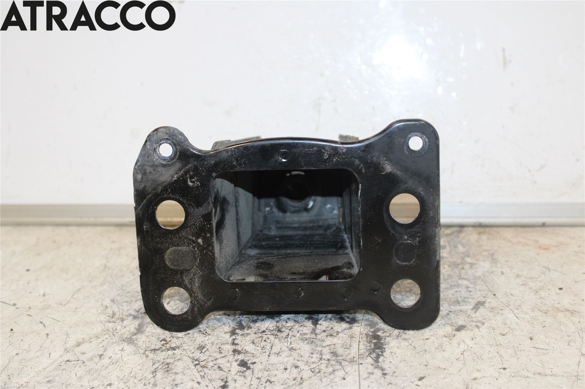 Audi A3/S3 05-13 Støtfanger Foran Feste