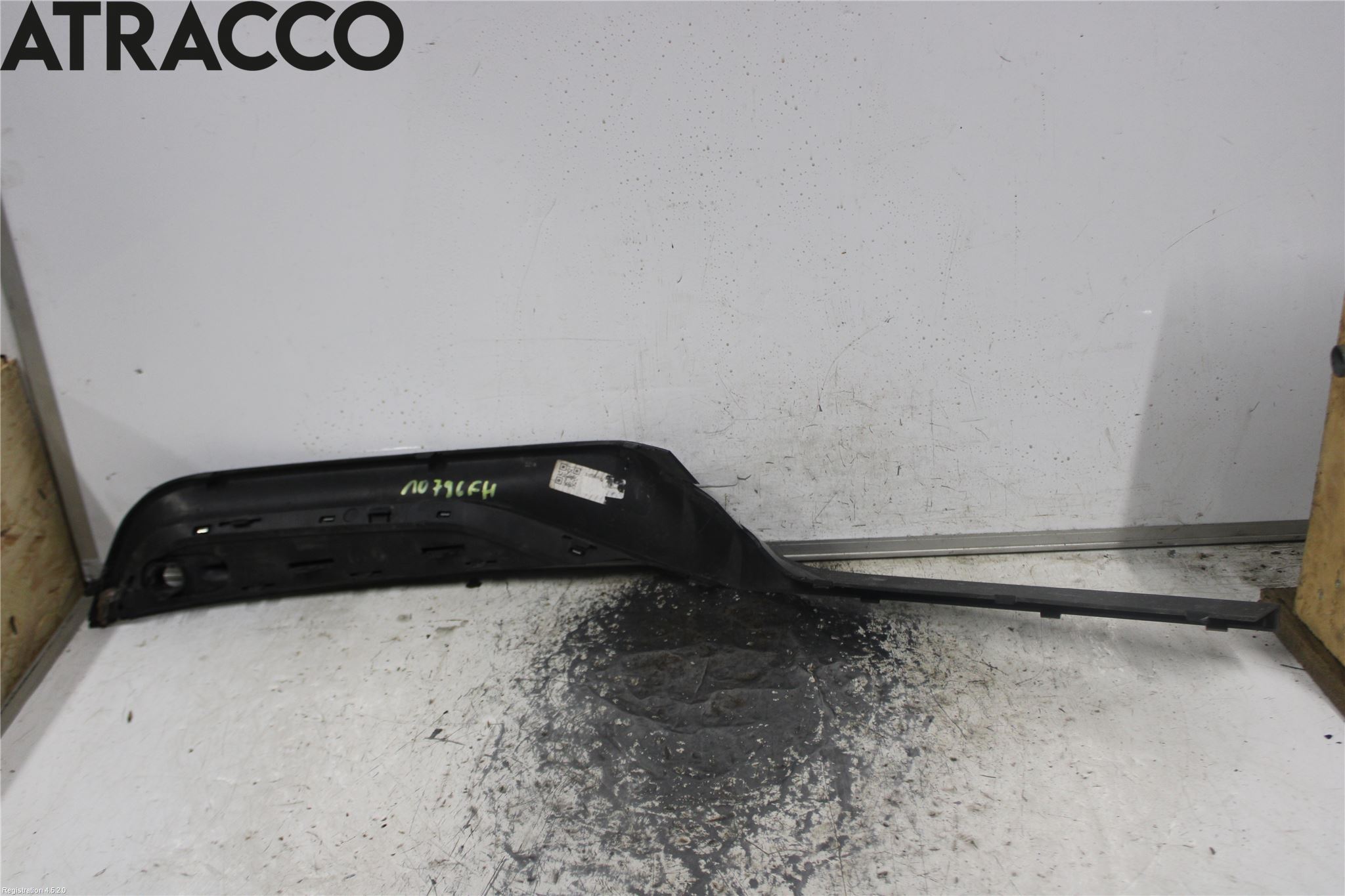 Volvo V60 14-18 Grilldel Høyre