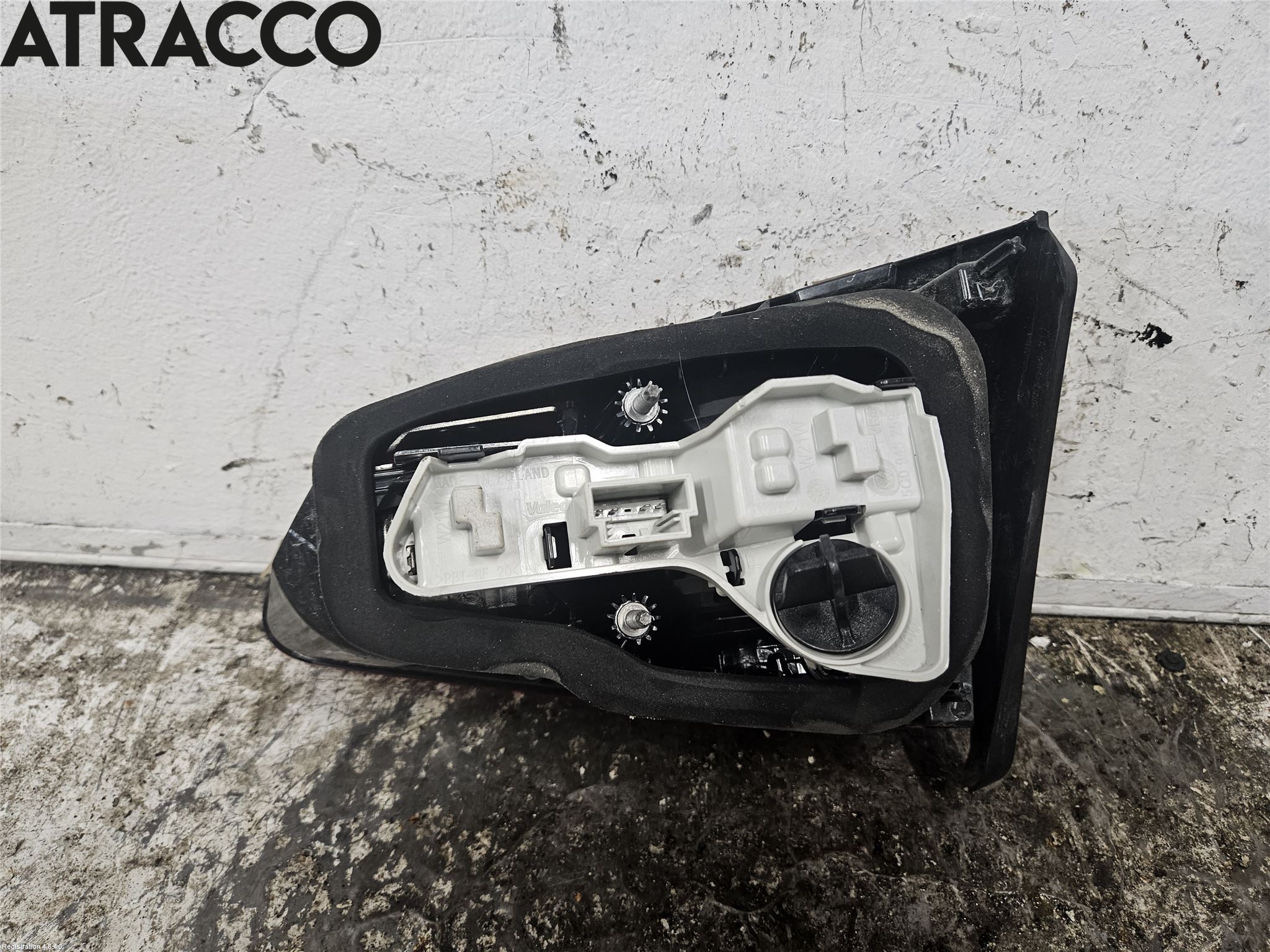 Volkswagen VW GOLF VI 09-13 Baklykt Venstre  På Luke(Indre