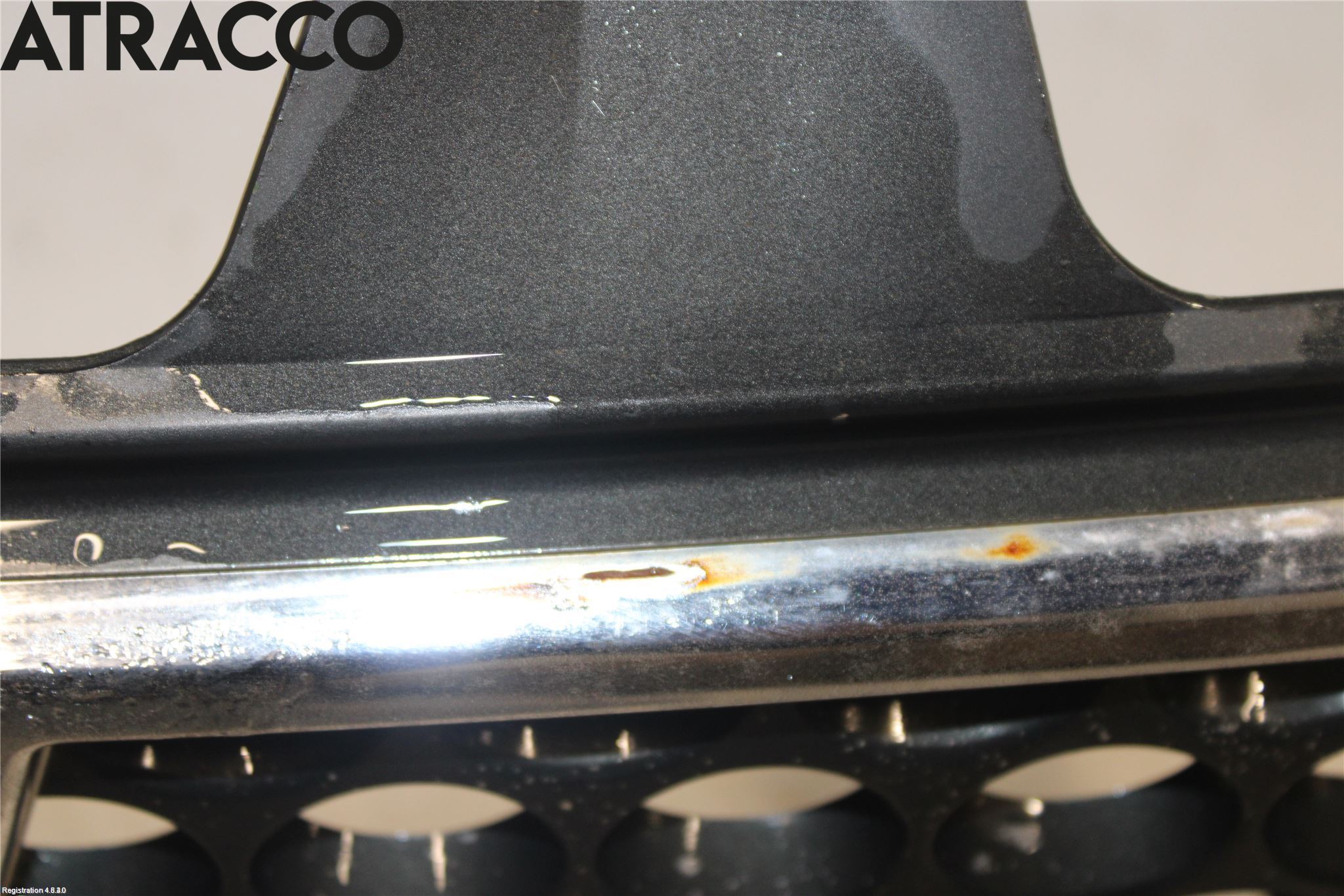 Nissan NAVARA 98-05 Grill Komplett