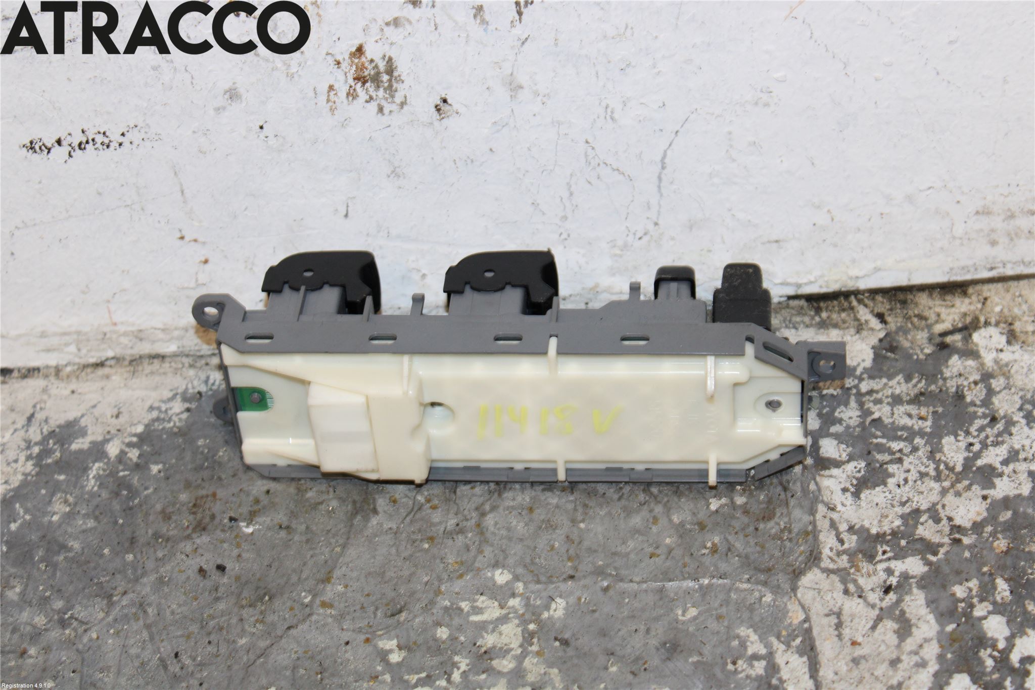 Toyota AURIS 13-19 Bryter Vindusheis