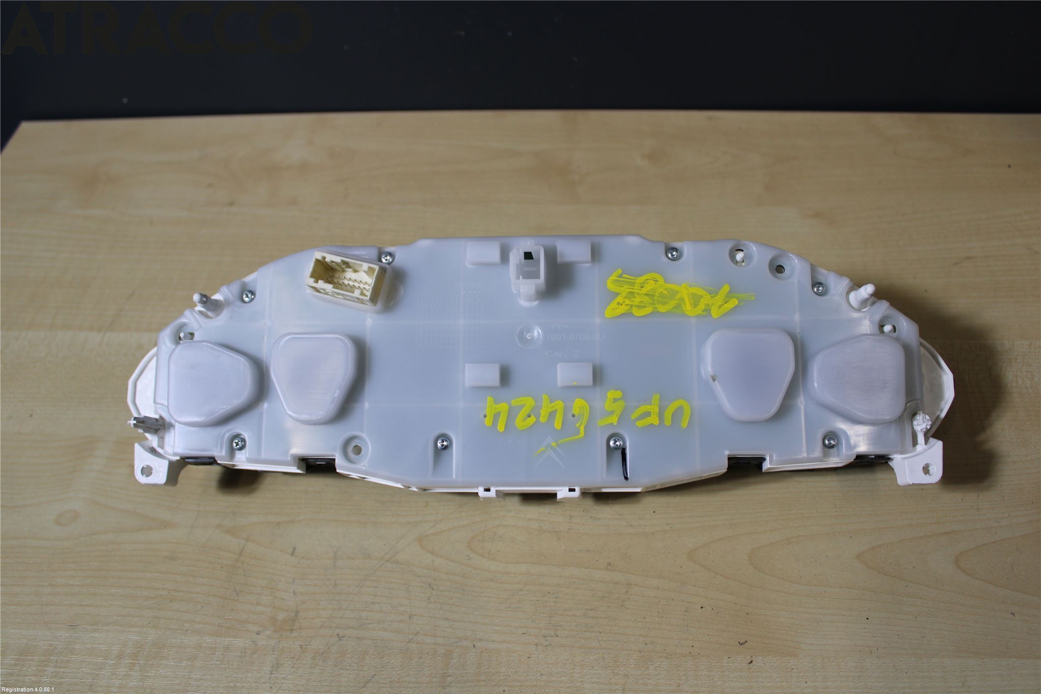 Peugeot 208 12-15 Instr Kombinert