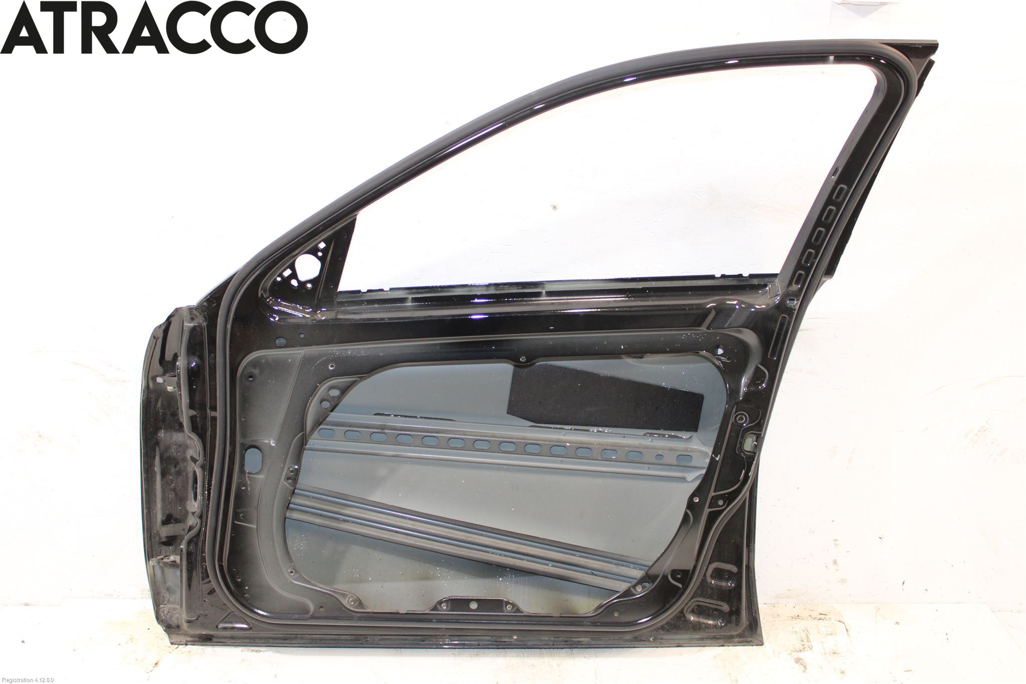 Mercedes-Benz MB E-KLASS (W212) 09-16 Dør 4D Foran Høyre