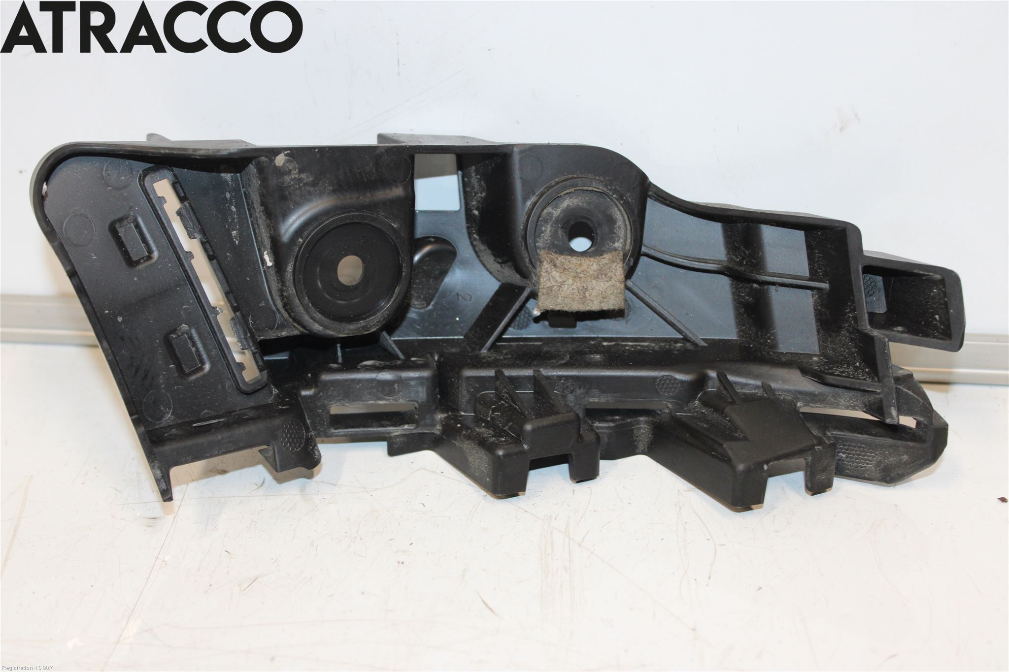 Audi A1 19- Støtfangerfeste Bak Høyre