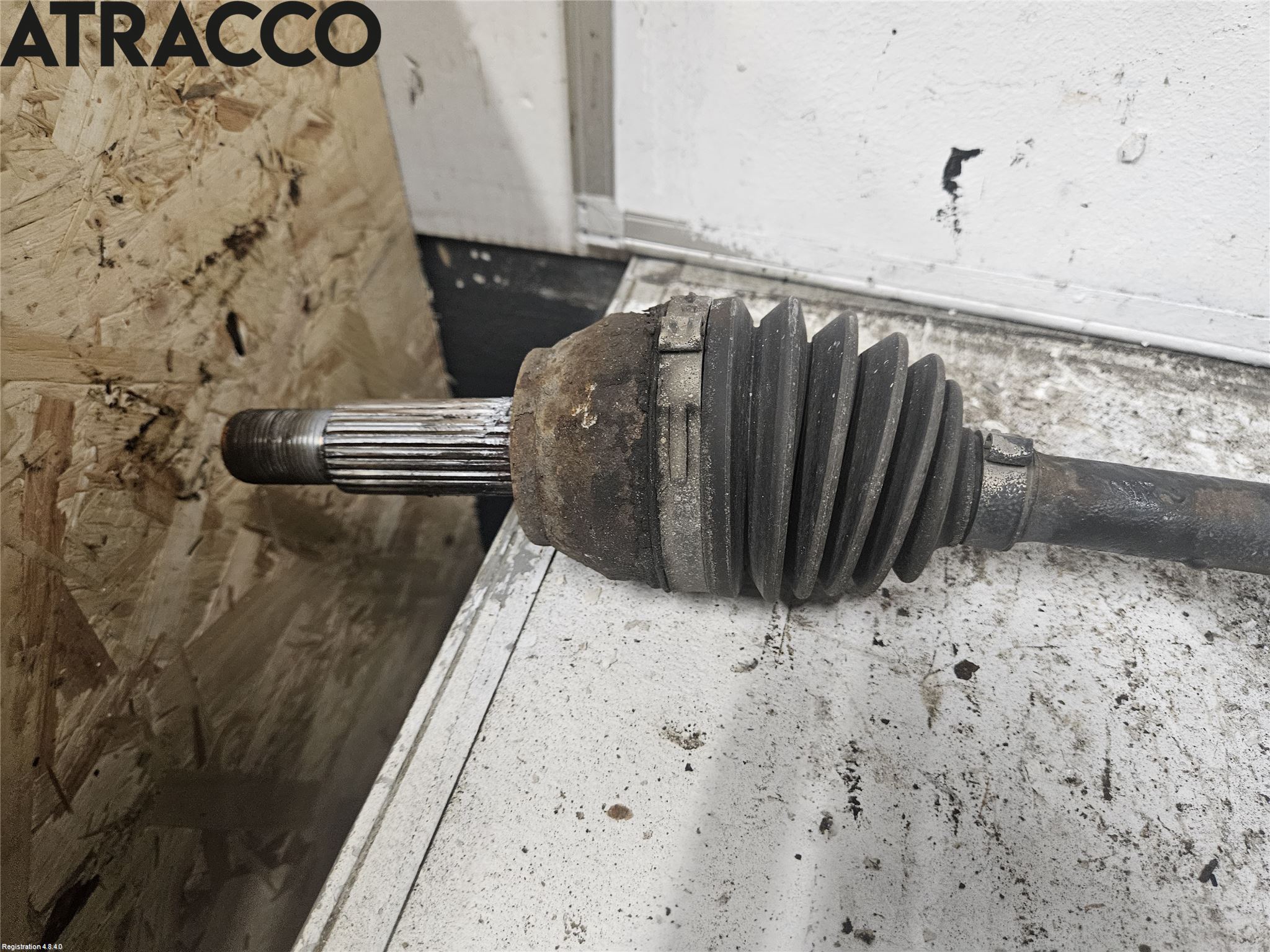 Mazda 2 (DE) 08-15 Drivaksel Foran Kompl Høyre