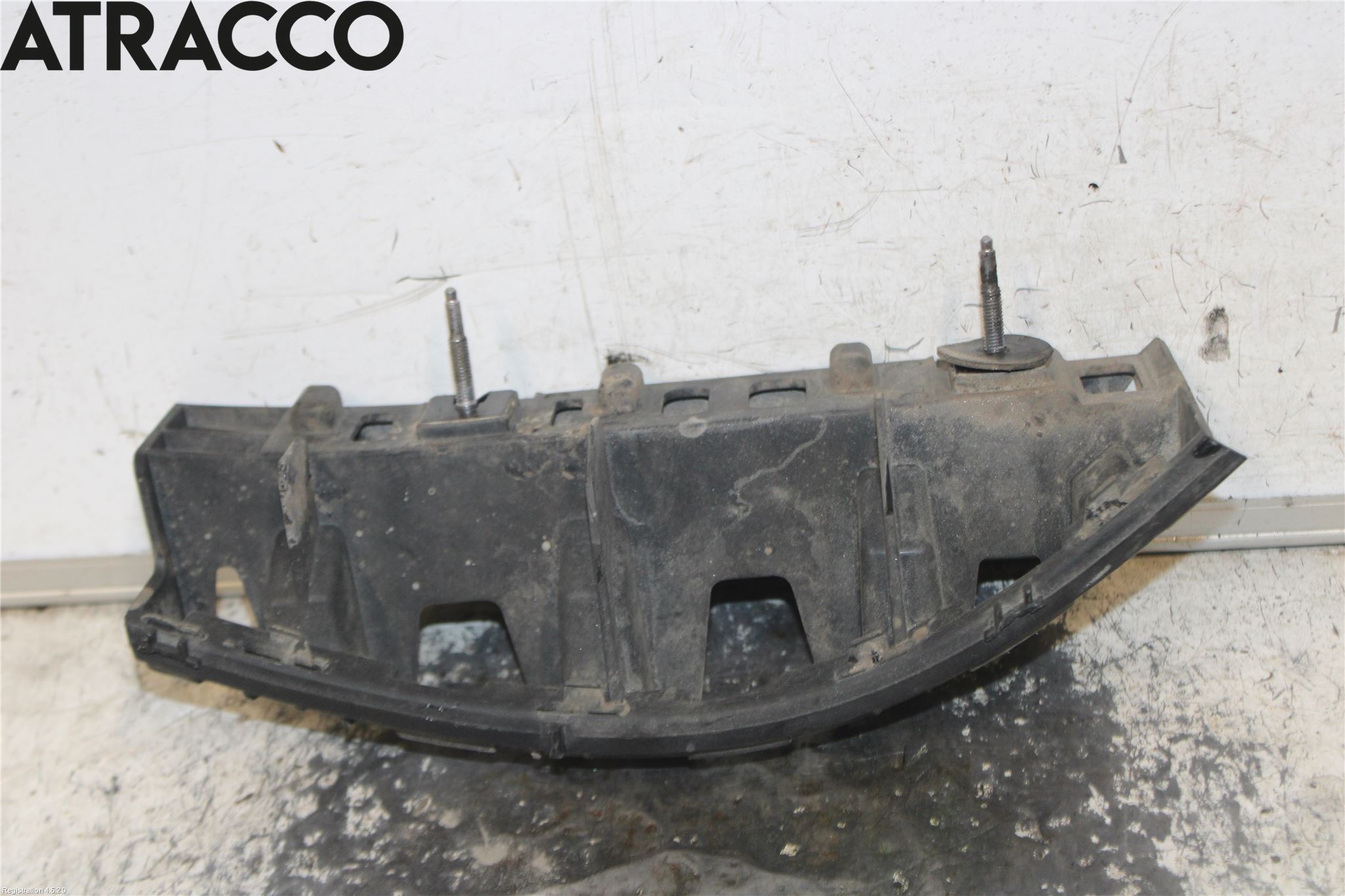 Mercedes-Benz MB E-KLASS (W212) 09-16 Støtfangerfeste Bak Høyre