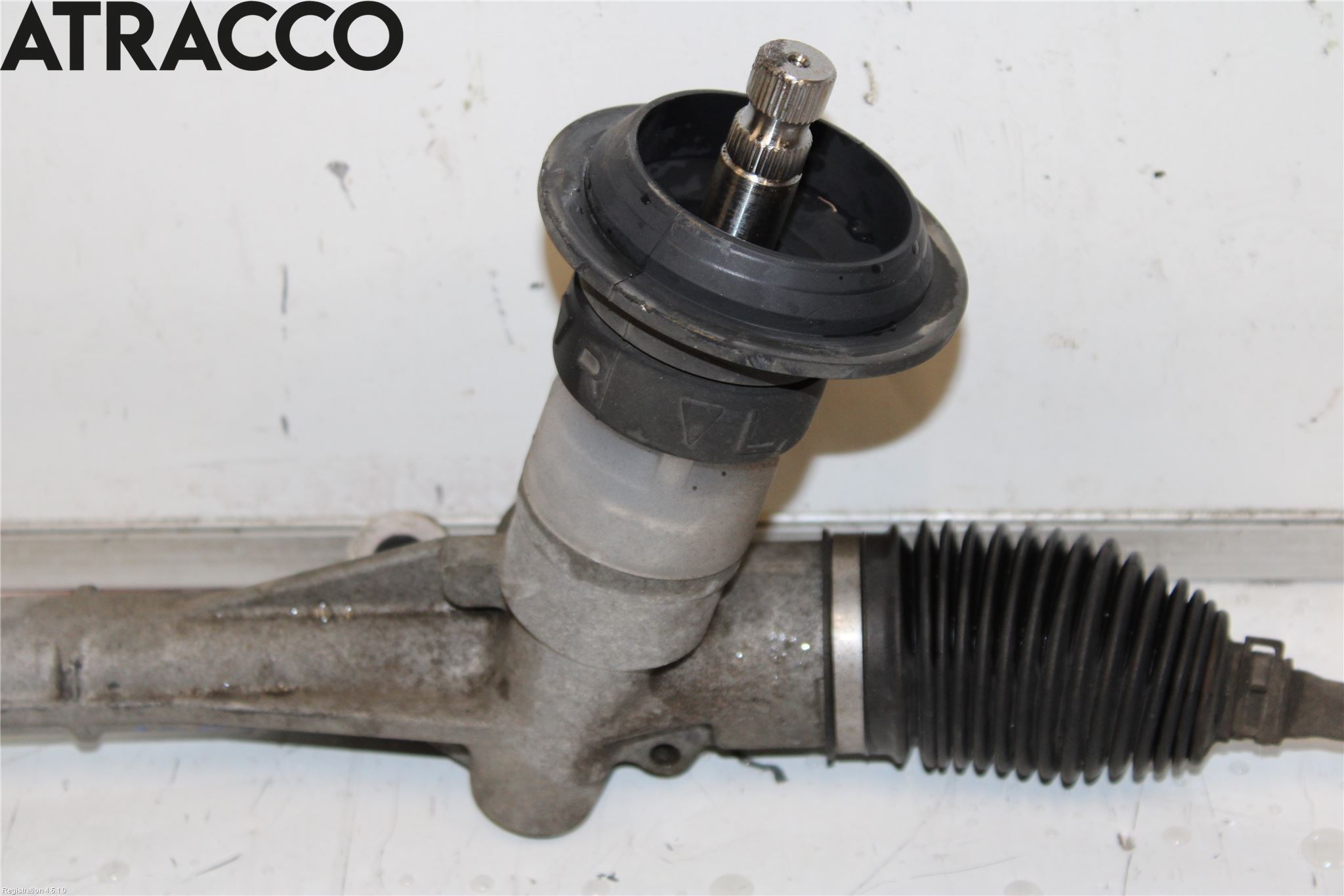 Mitsubishi OUTLANDER 13-21 Servo Snekke - Tannstang