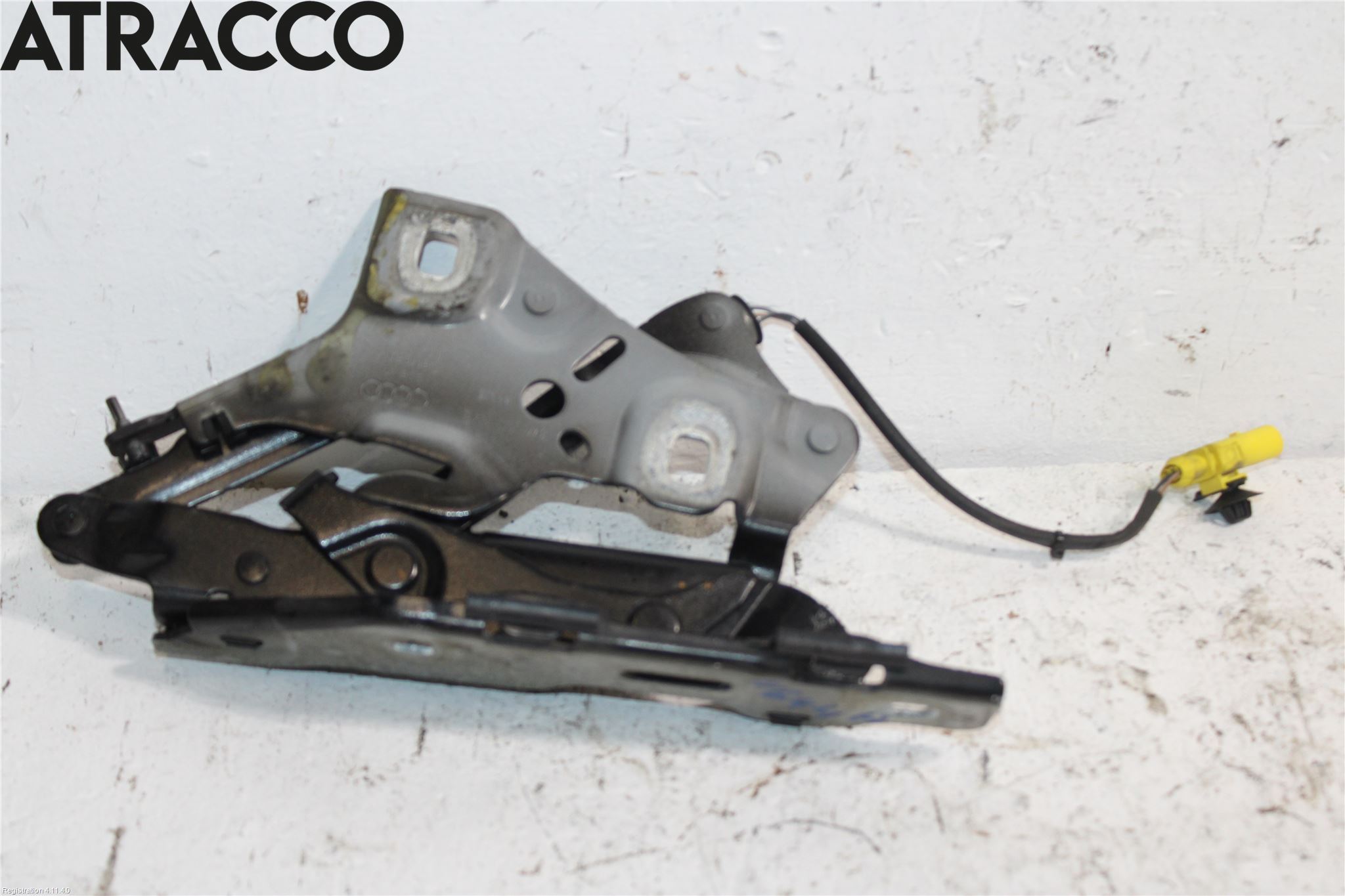 Audi A4/S4 B9 16-19 Panser Hengsel - Hengsler