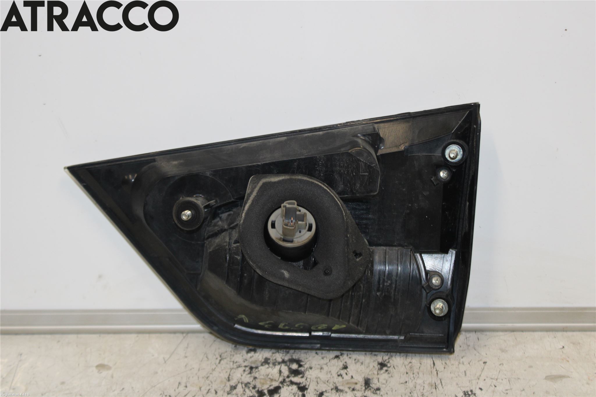 Mitsubishi OUTLANDER 07-12 Baklykt Venstre  På Luke(Indre