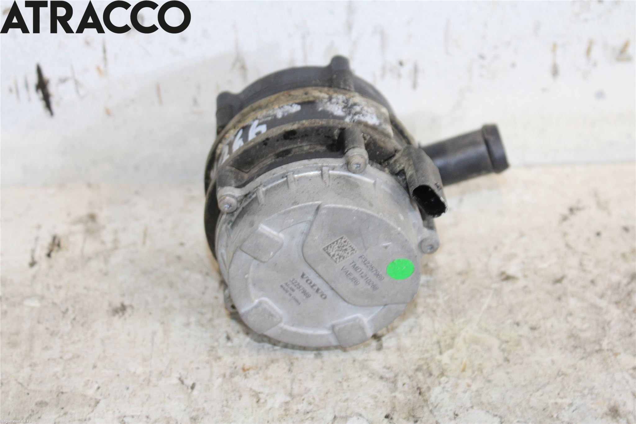 Volvo XC40/RECHARGE 18- Vannpumpe