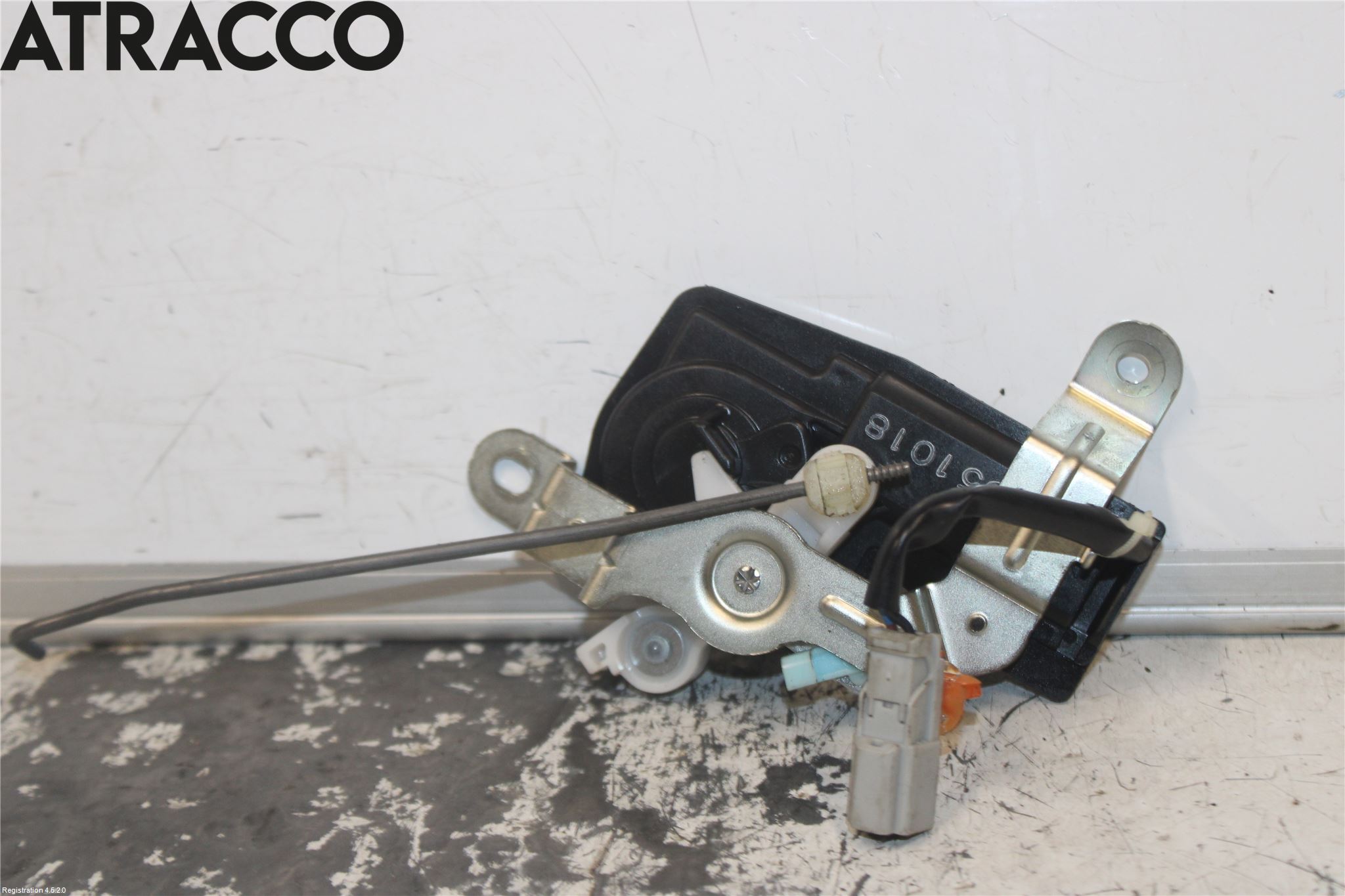 Honda CR-V 02-06 Bakluke-Lokk Låsekasse