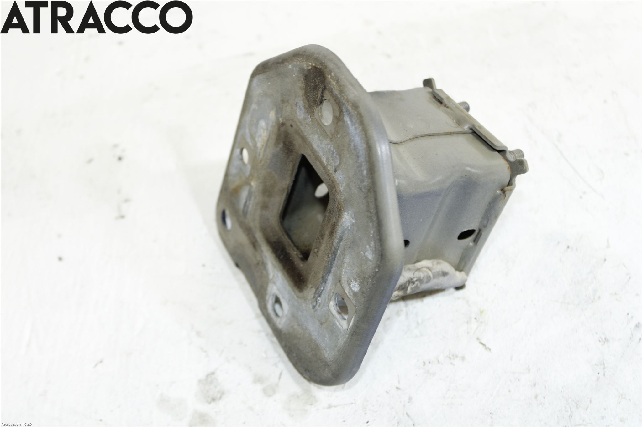 Nissan QASHQAI 14-17 Støtfanger Bak Feste