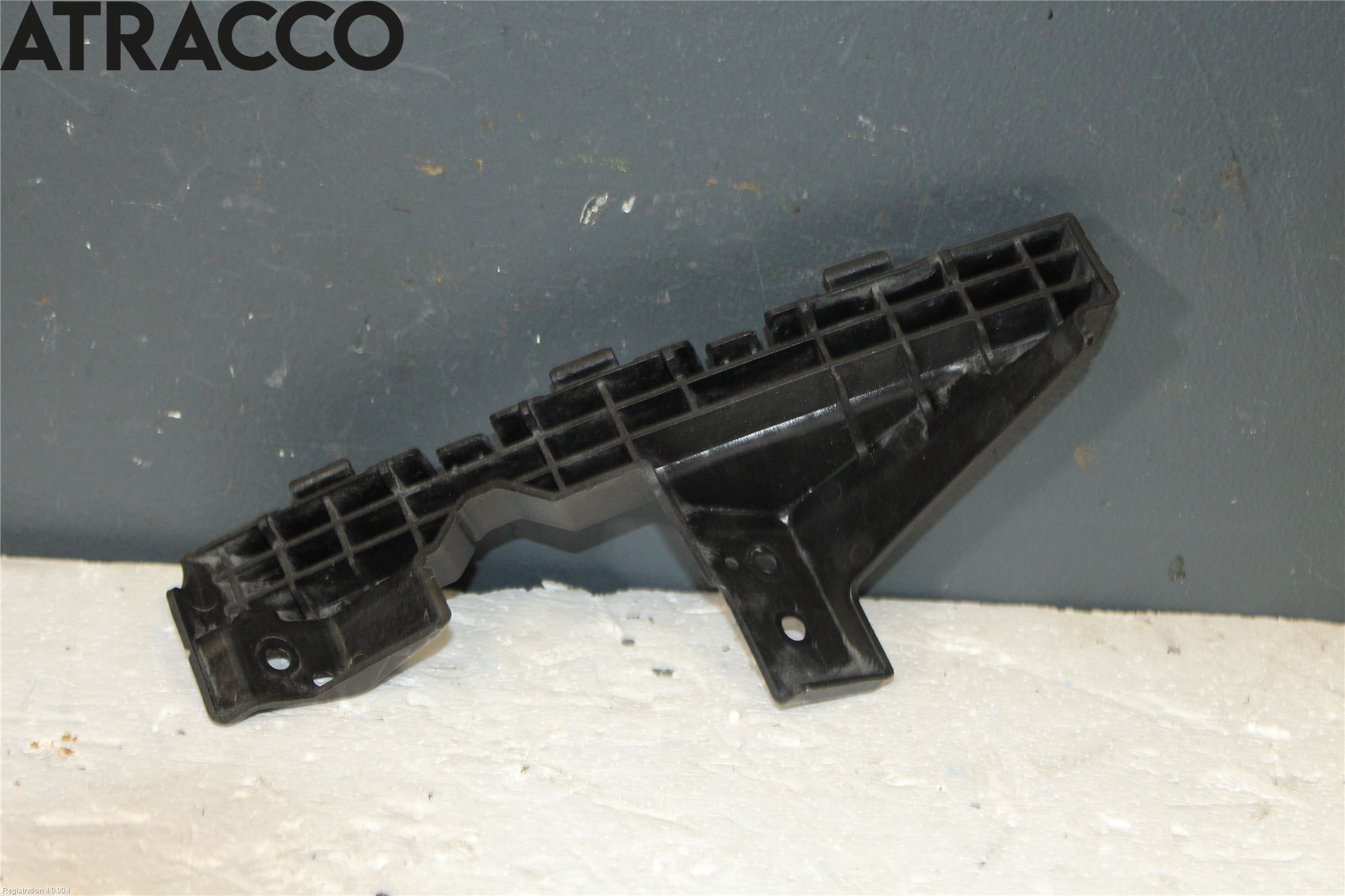 Kia CEED 12-18 Støtfangerfeste Foran Høyre