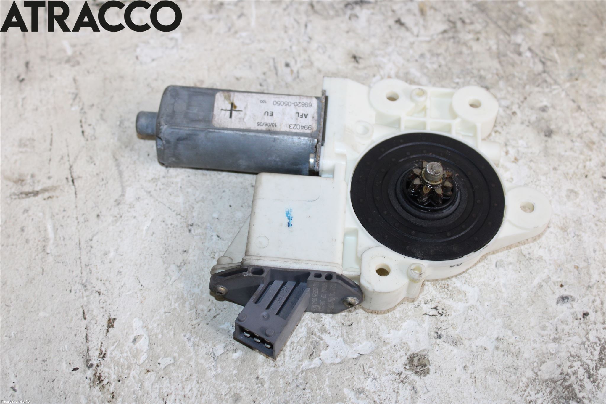 Toyota AVENSIS 03-06 Vindusheismotor