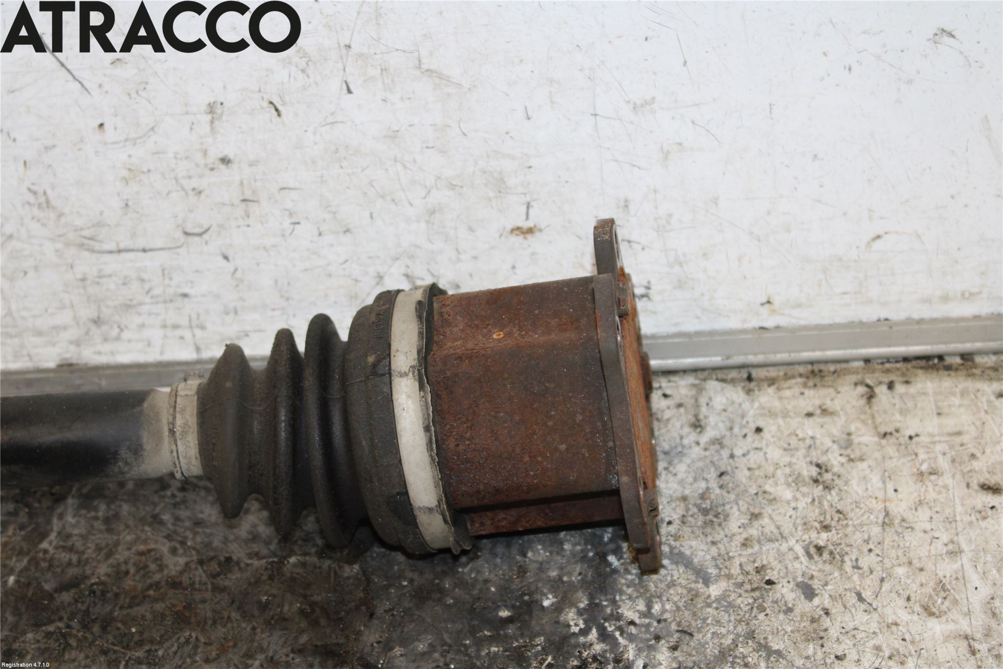 Audi A4/S4 05-07 Drivaksel Foran Kompl Høyre