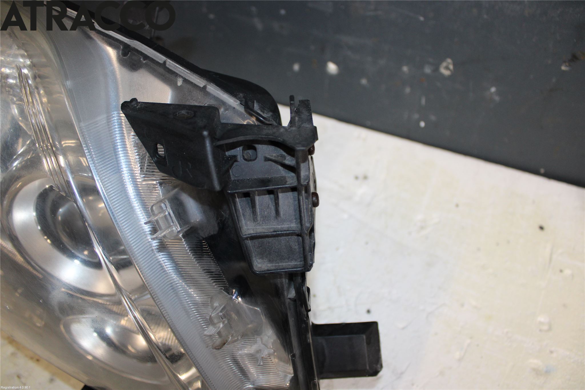 Toyota LANDCRUISER Frontlykt Høyre