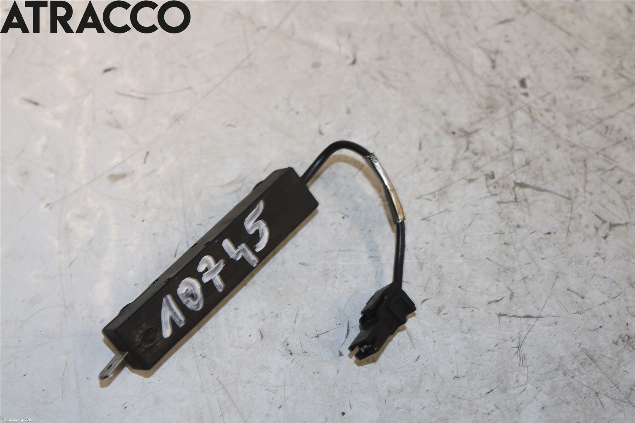 Mercedes-Benz MB E-KLASS (W212) 09-16 Stereo Antenneforsterker